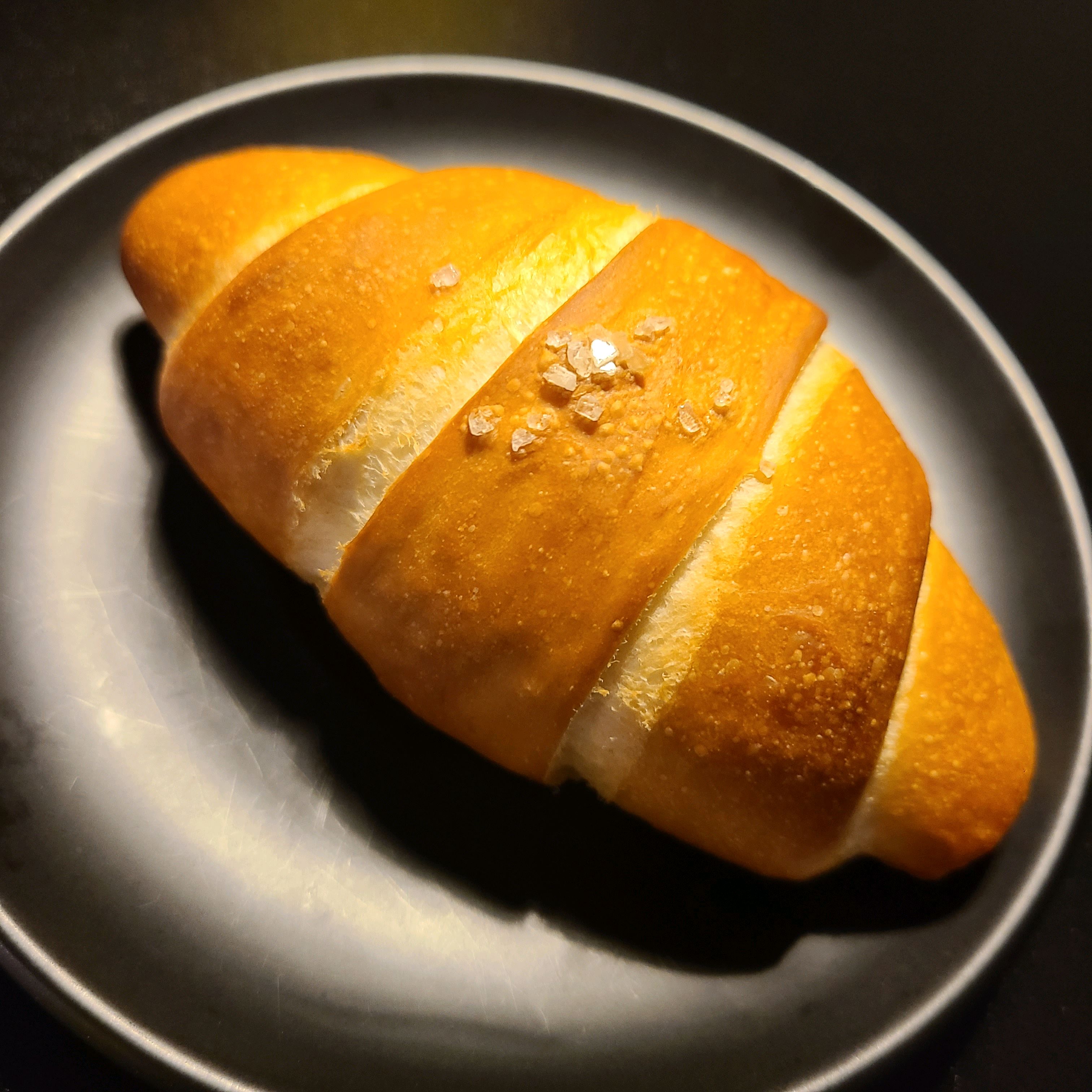 아 쪽파소금빵 미쳤어요!! 대존맛... - 망원동 맛집 리벌티 망원