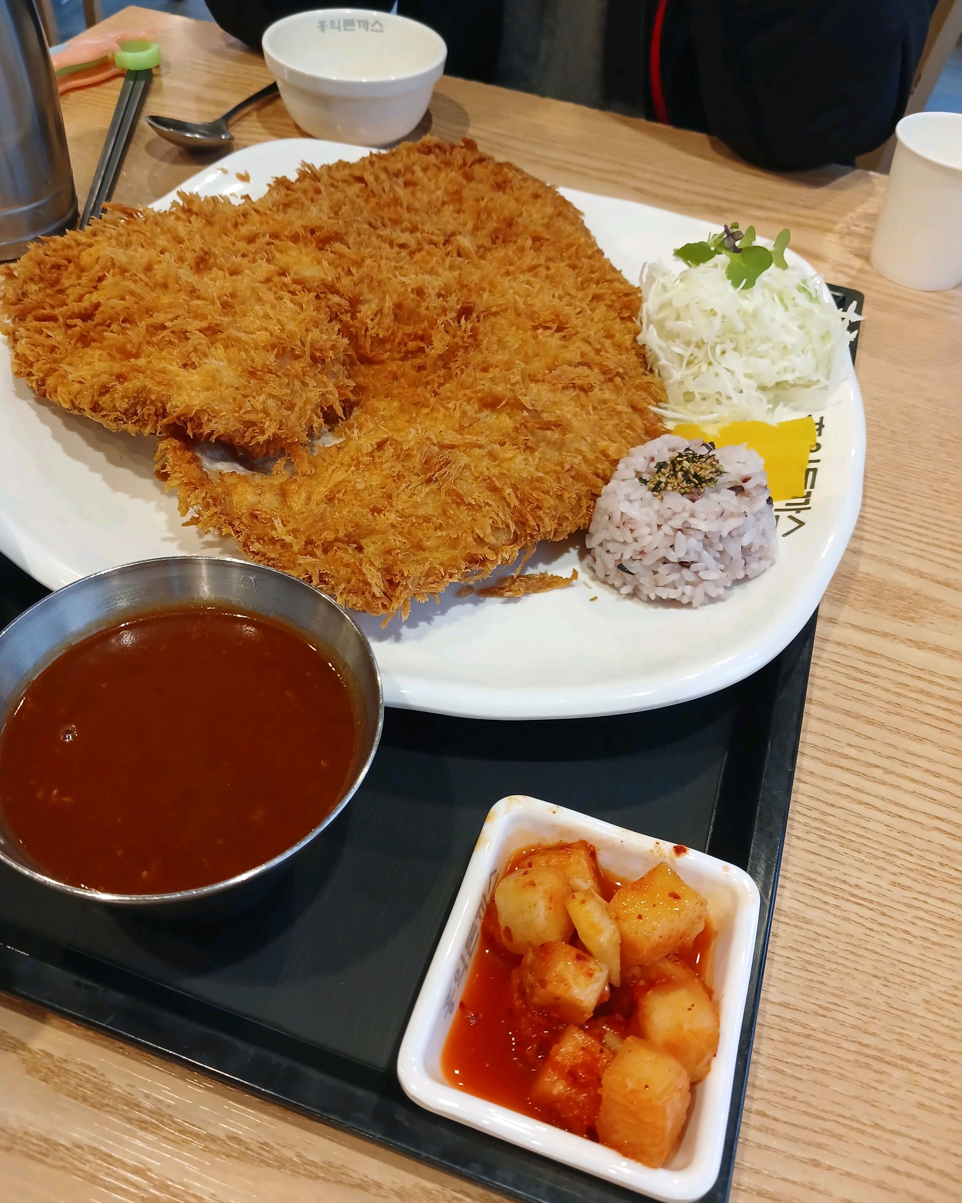 홍익돈까스의 시그니처 - 향남 맛집 홍익돈까스 향남점
