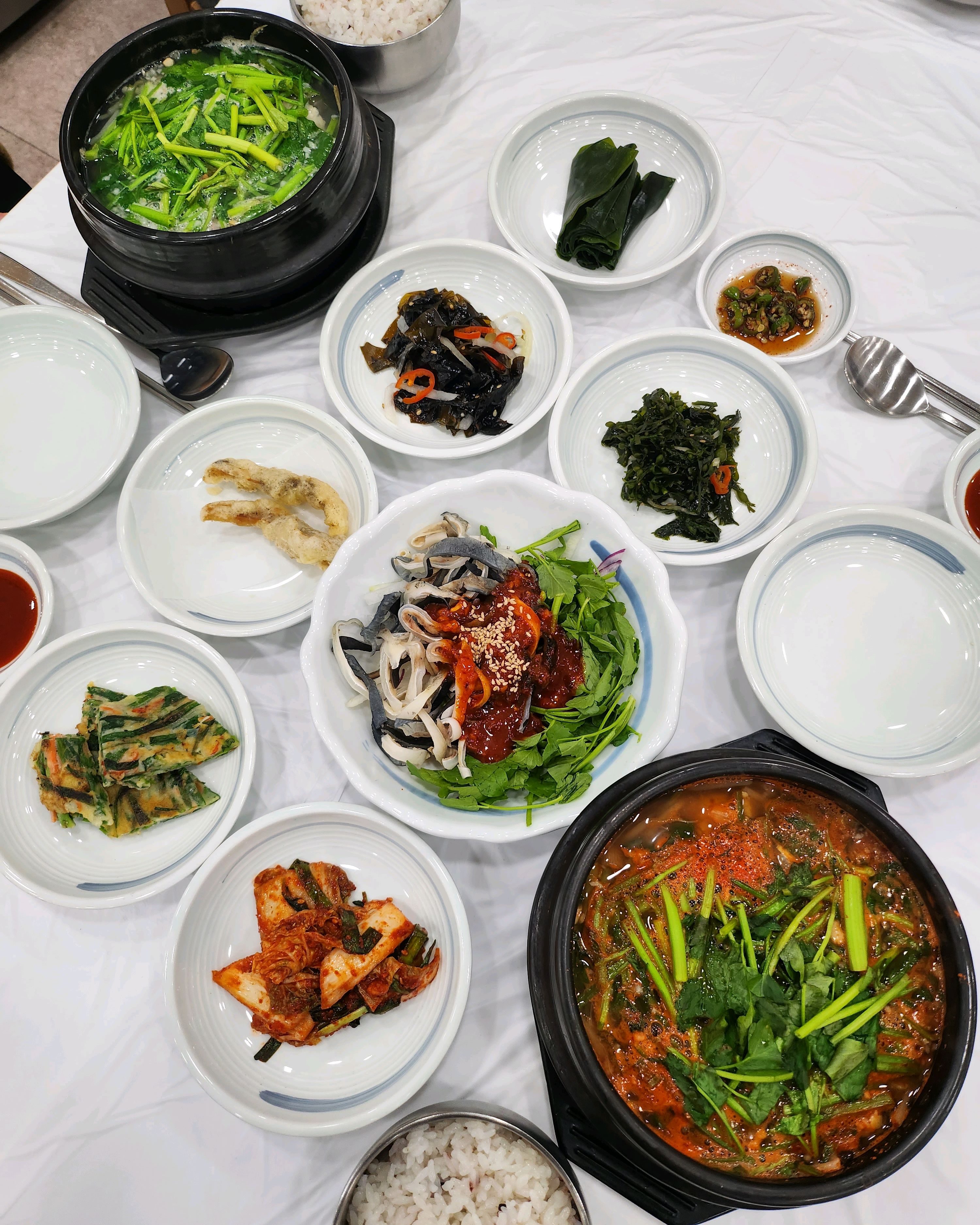 부산에서 복국 제일 맛있는 영주복국 방문했는데요! 방문할때마다 시원~한 국물맛에 감탄합니다