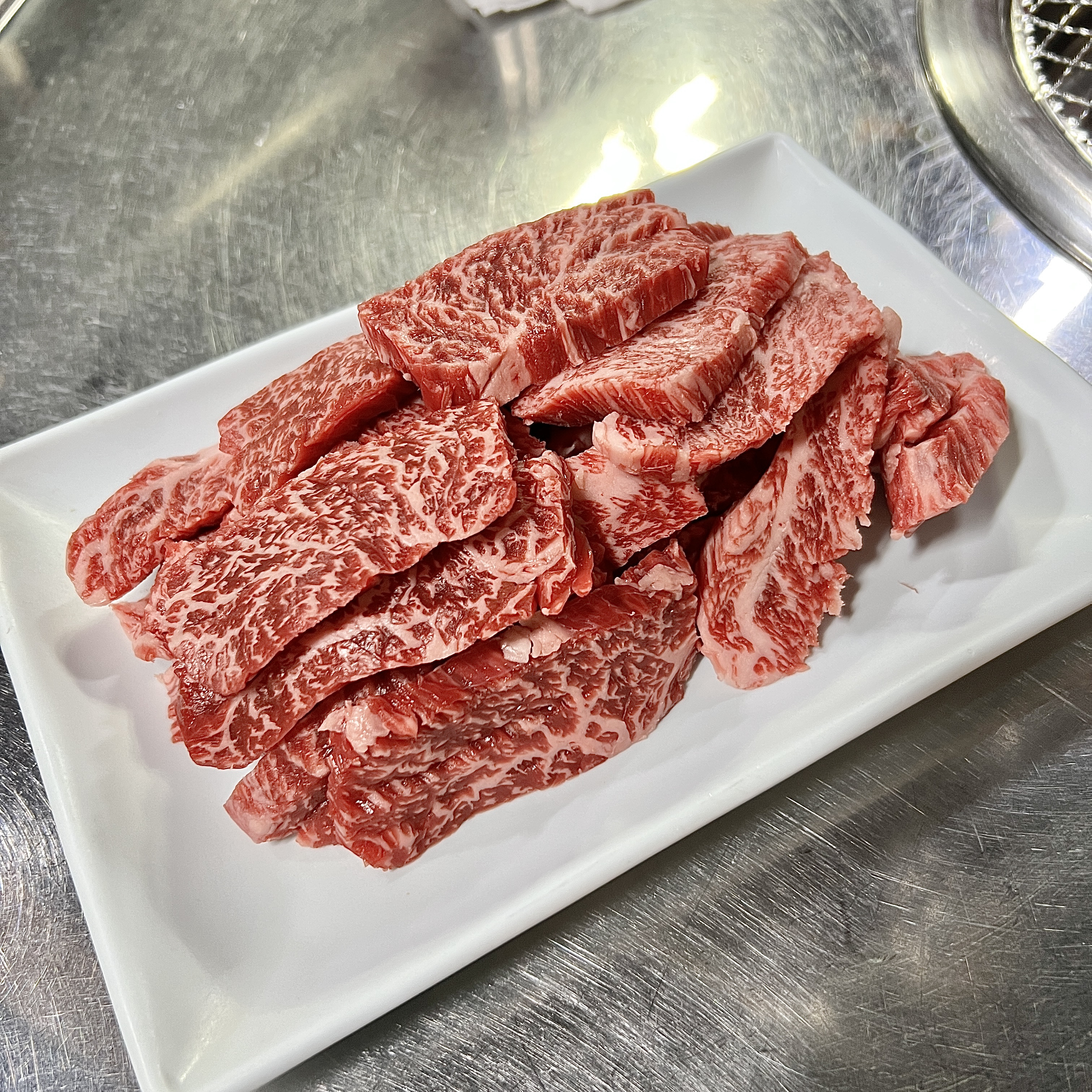 남양한우실비식당 가게 바로 앞에 주차할 공간있어서 좋습니다. - 삼척항 맛집 남양한우실비식당