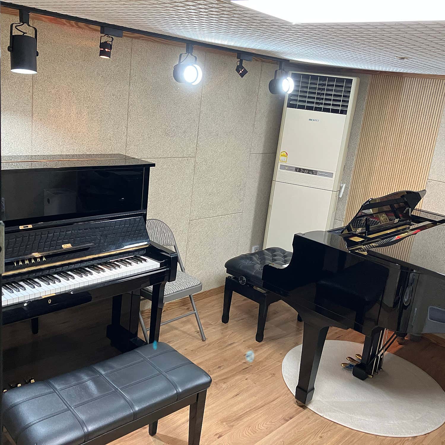 2번째 스튜디오 사진