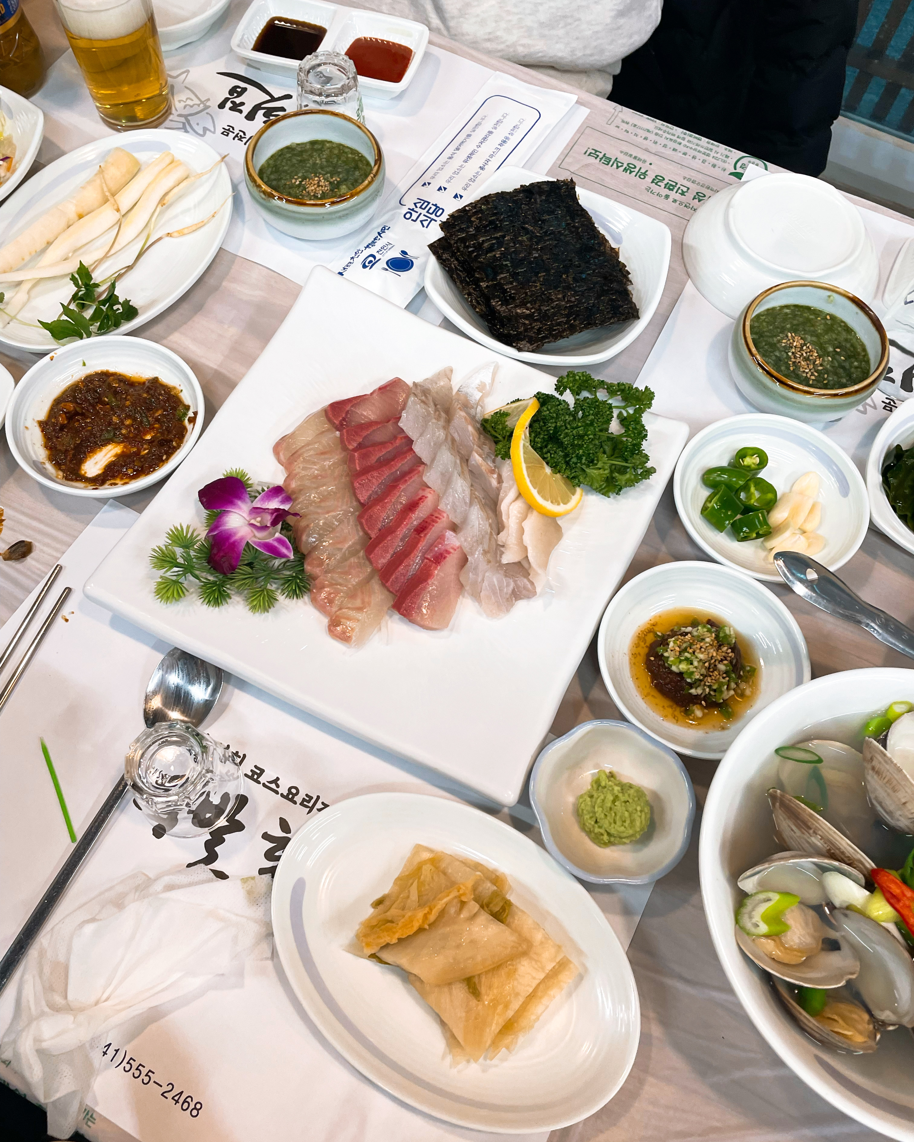 회가 신선하고 게찜도 나오는데 이렇게 달달할 수있나요? 너무 맛있어요!! 에피타이저로 나오