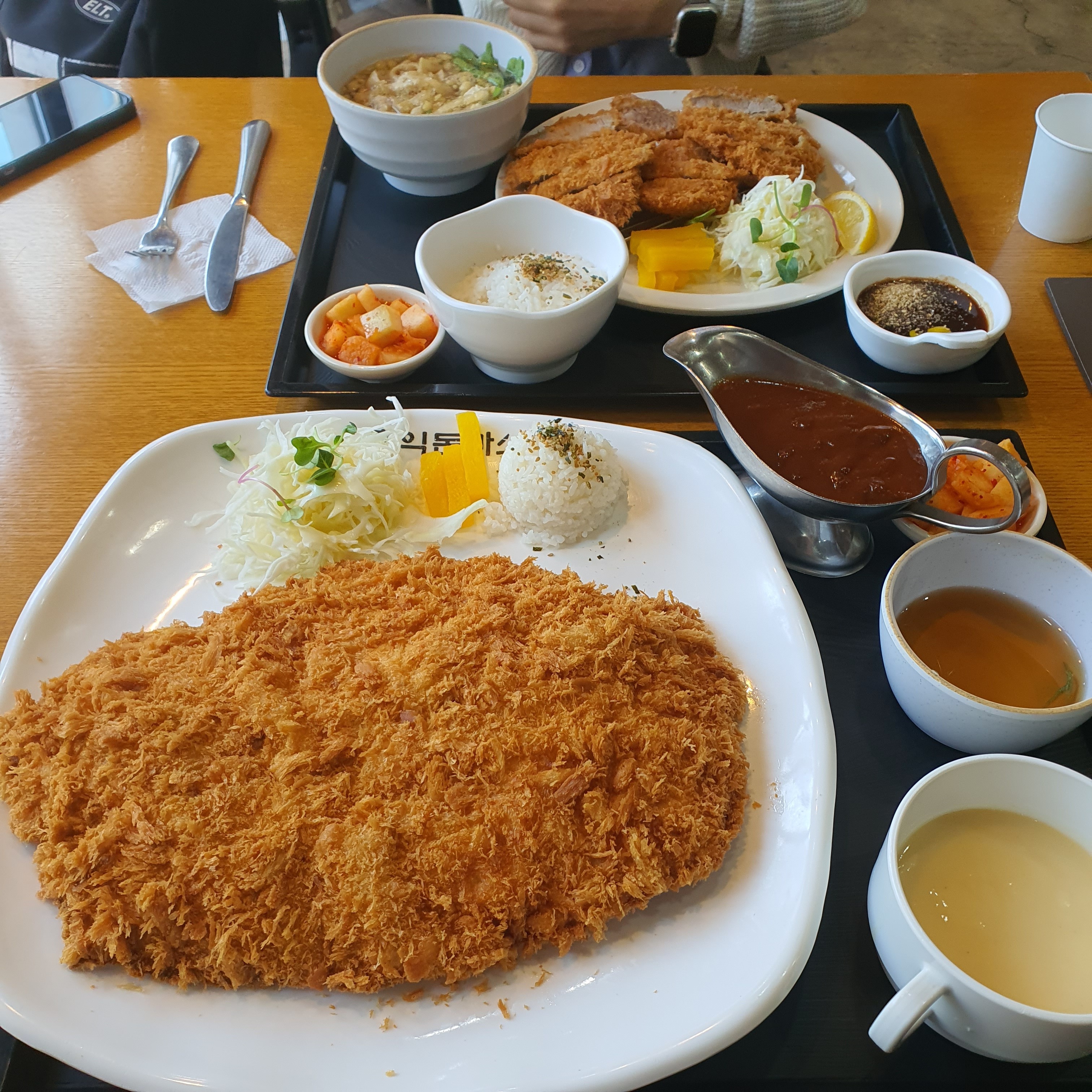 양과 가격으로 승부하는 홍돈 - 포항 양덕 맛집 홍익돈까스 포항양덕점