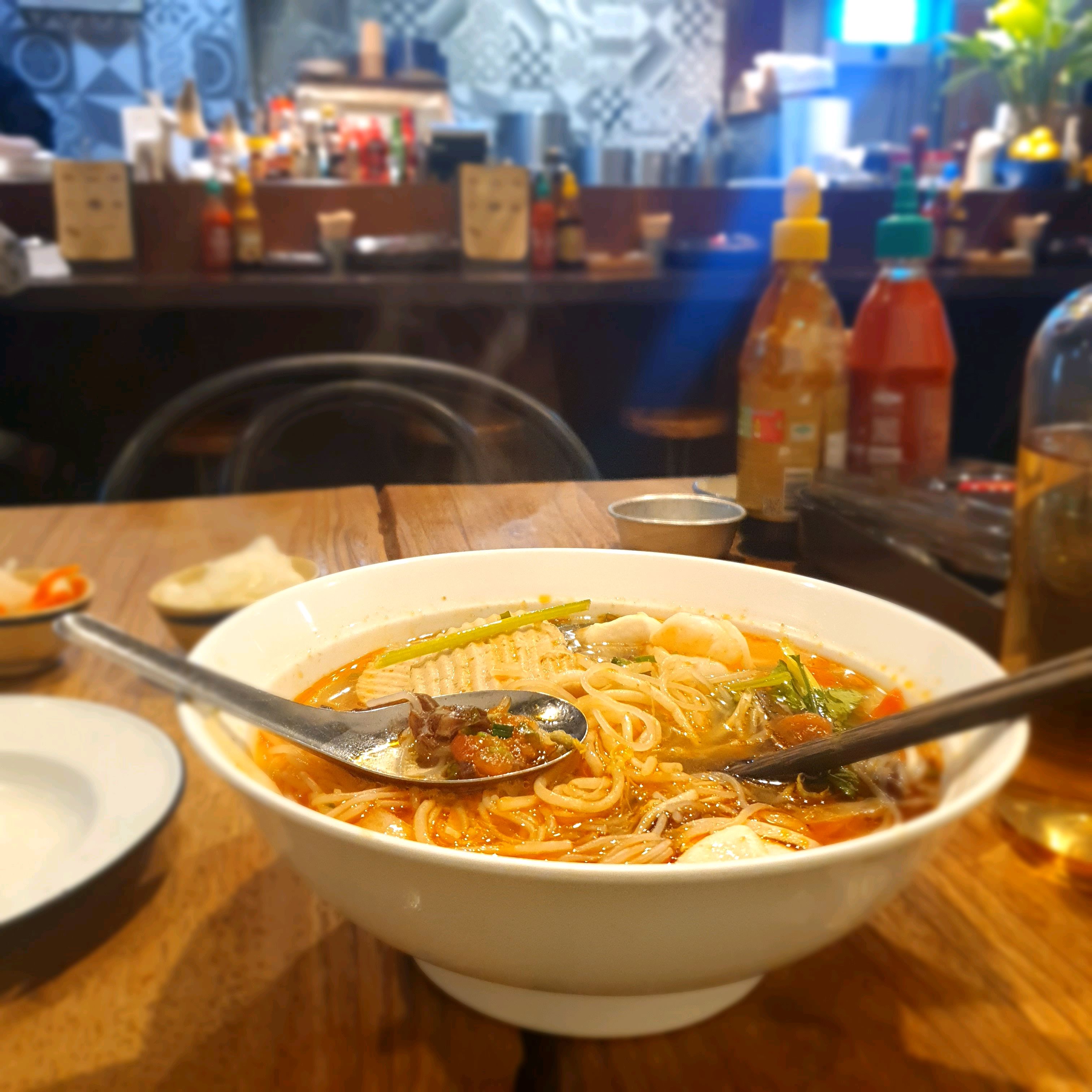 해산물쌀국수 최애메뉴.. 때되면 먹고 싶고 가끔씩 생각나요 갈때마다 고민하지만 결국 해산물