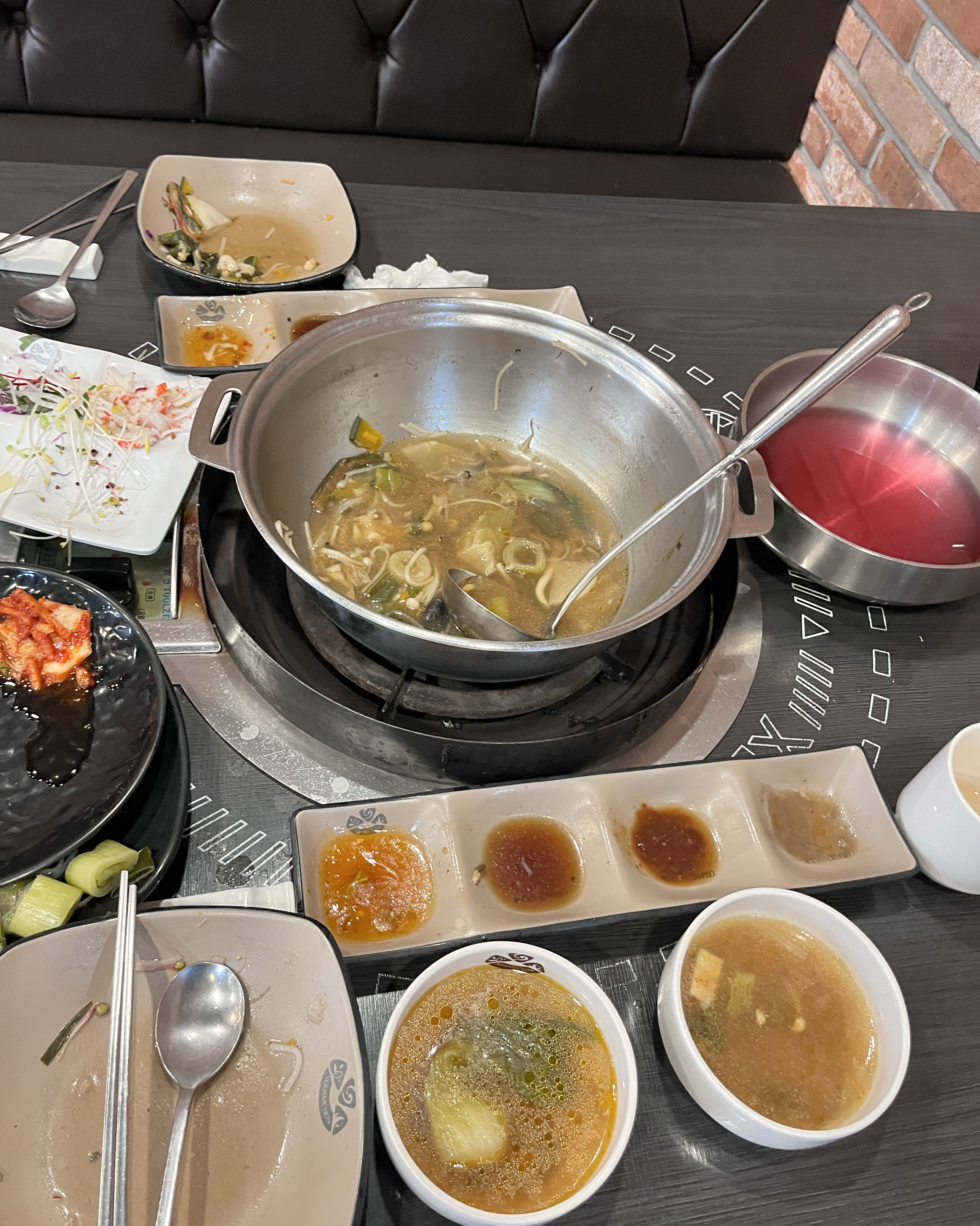 어제 먹고 오늘 또 먹으러 왔네요 ㅎ ㅎ 배부르지만 건강한 식단이라 좋아요 - 식사동 맛집 소담촌 식사점