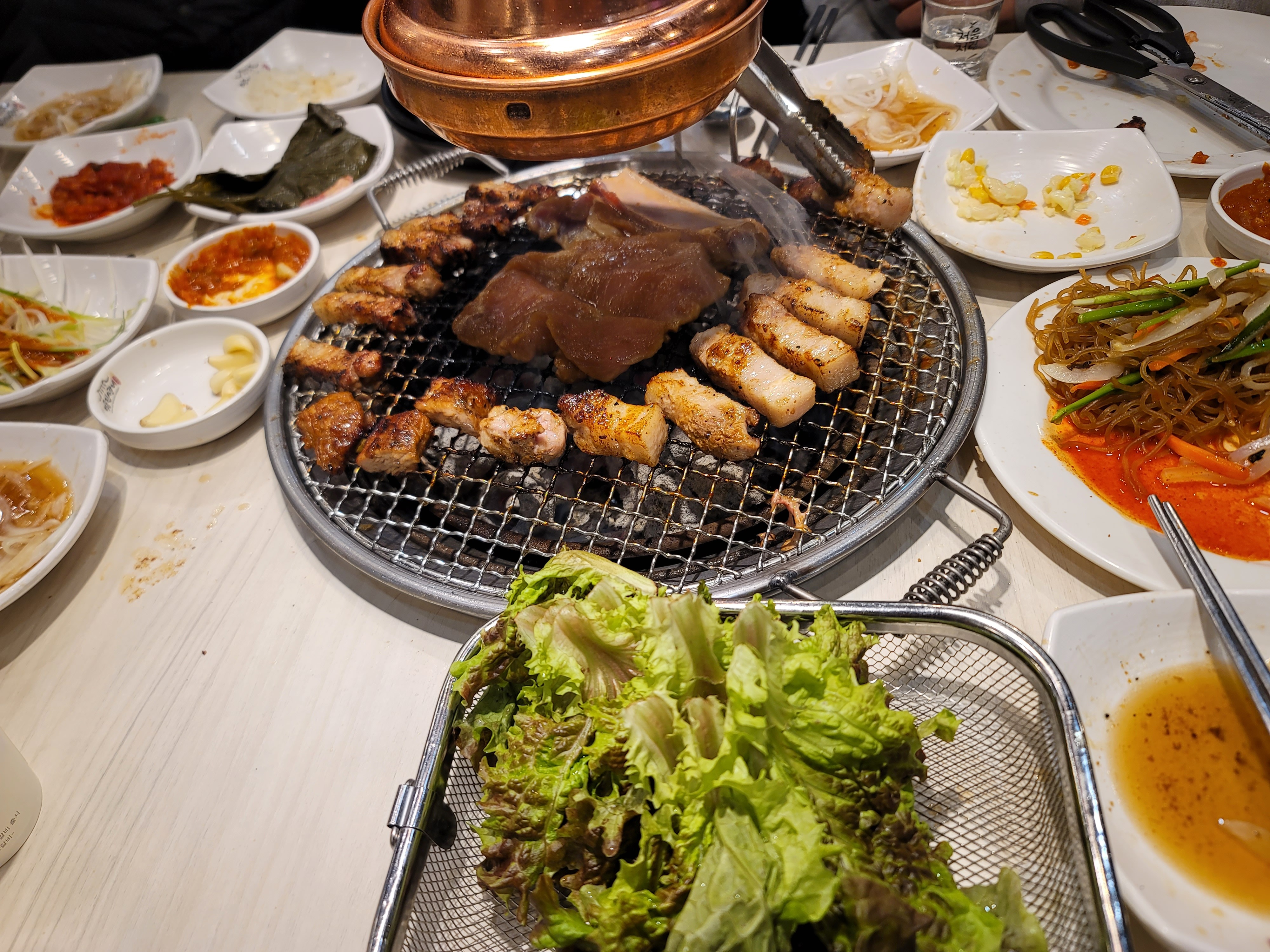 돼지갈비가 양념이 잘 되어있네요 - 신원동 맛집 명륜진사갈비 삼송신원점