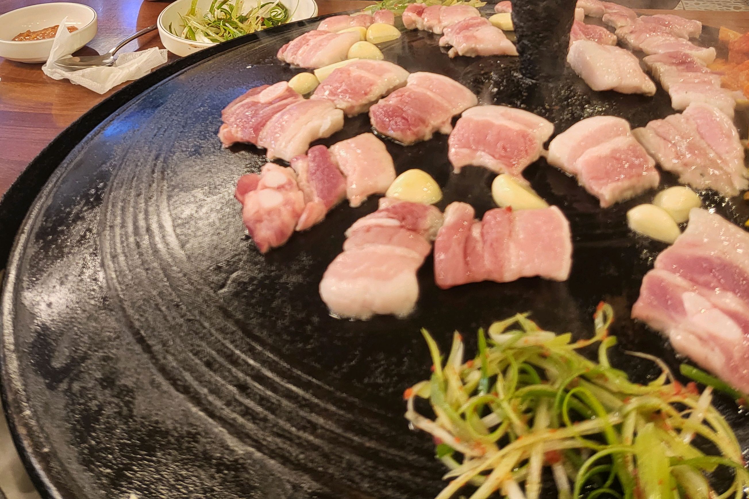 미금역 맛집 옛시골왕솥뚜껑삼겹살 내돈내산 최신리뷰