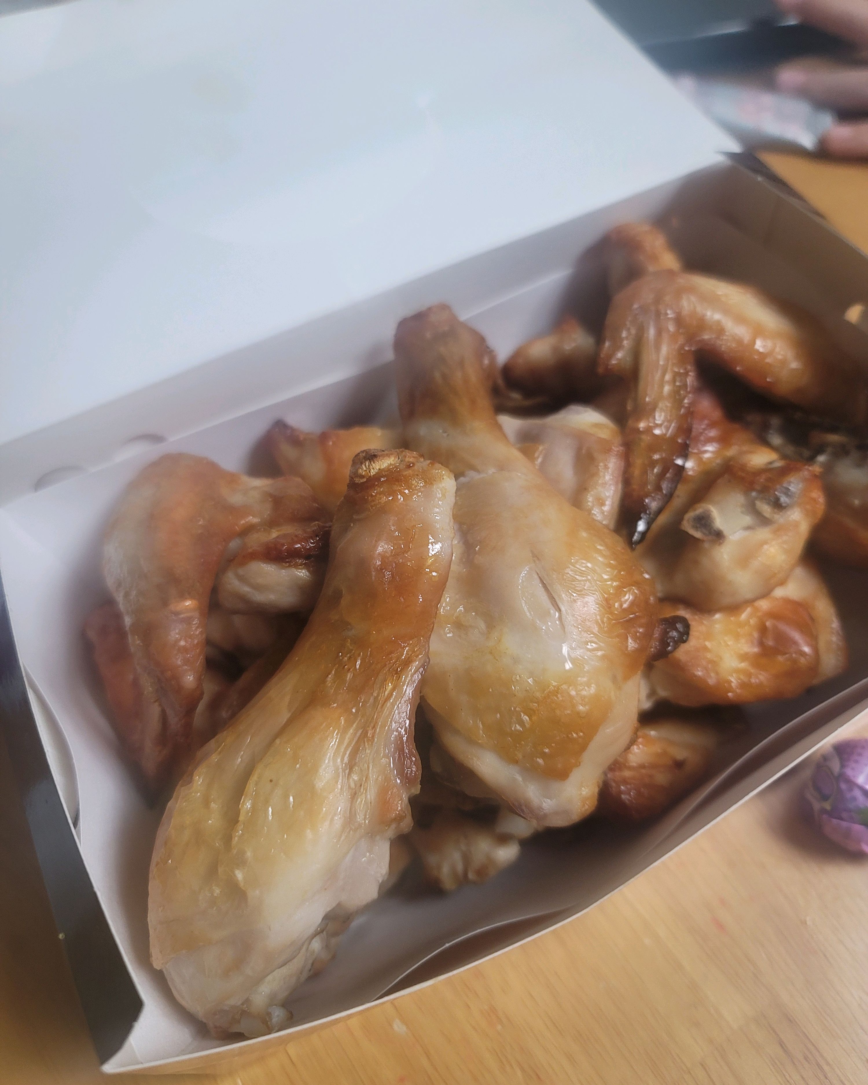 
반월역식당 굽네치킨 안산반월점