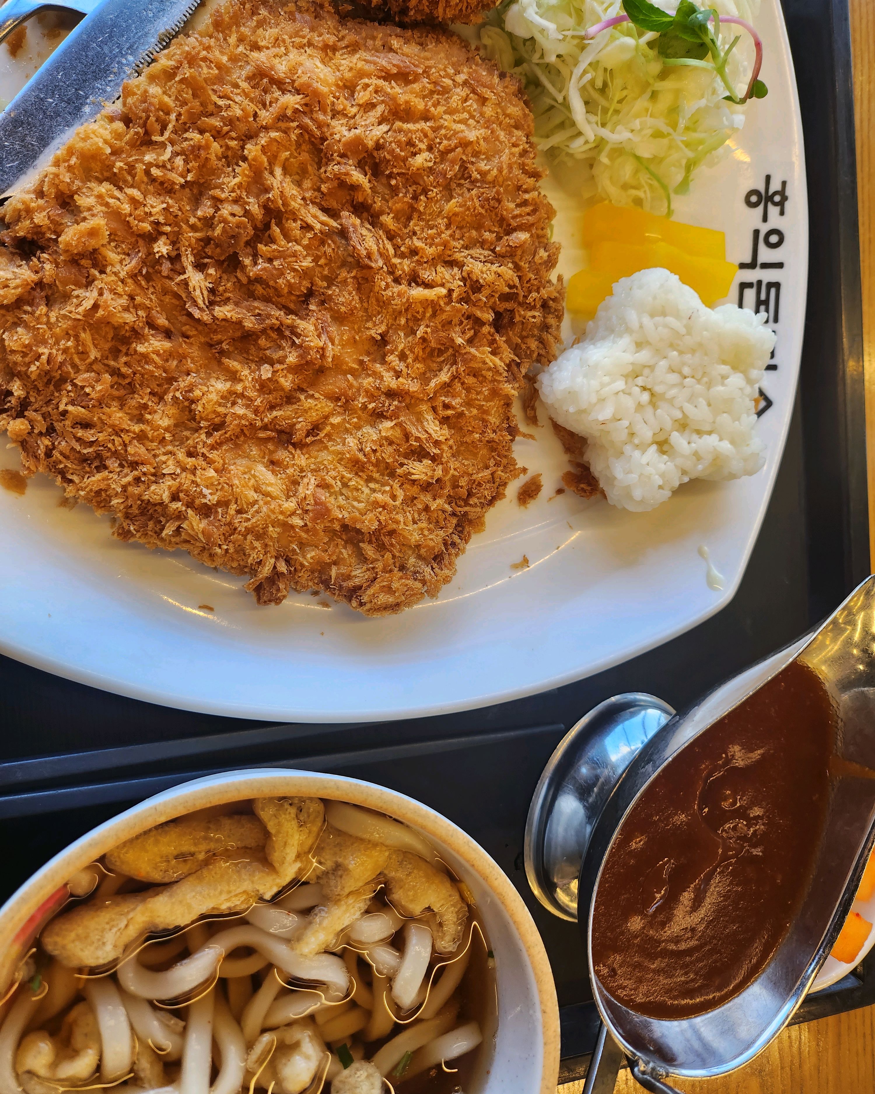 정식 맛있어요 - 안성 맛집 홍익돈까스 안성점