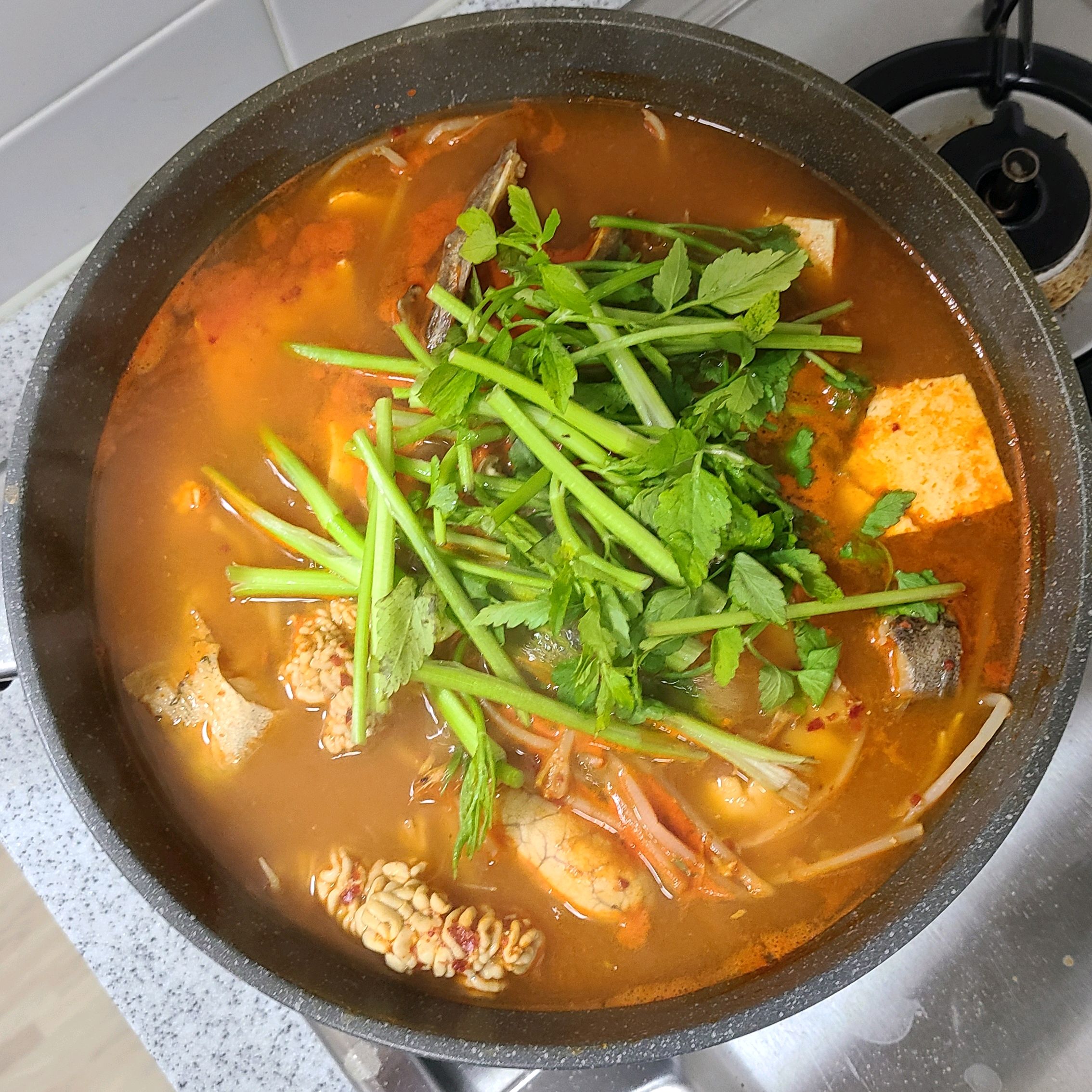 
서울시 중랑구 묵동 맛집 골목알탕 해방촌시장횟집2호점