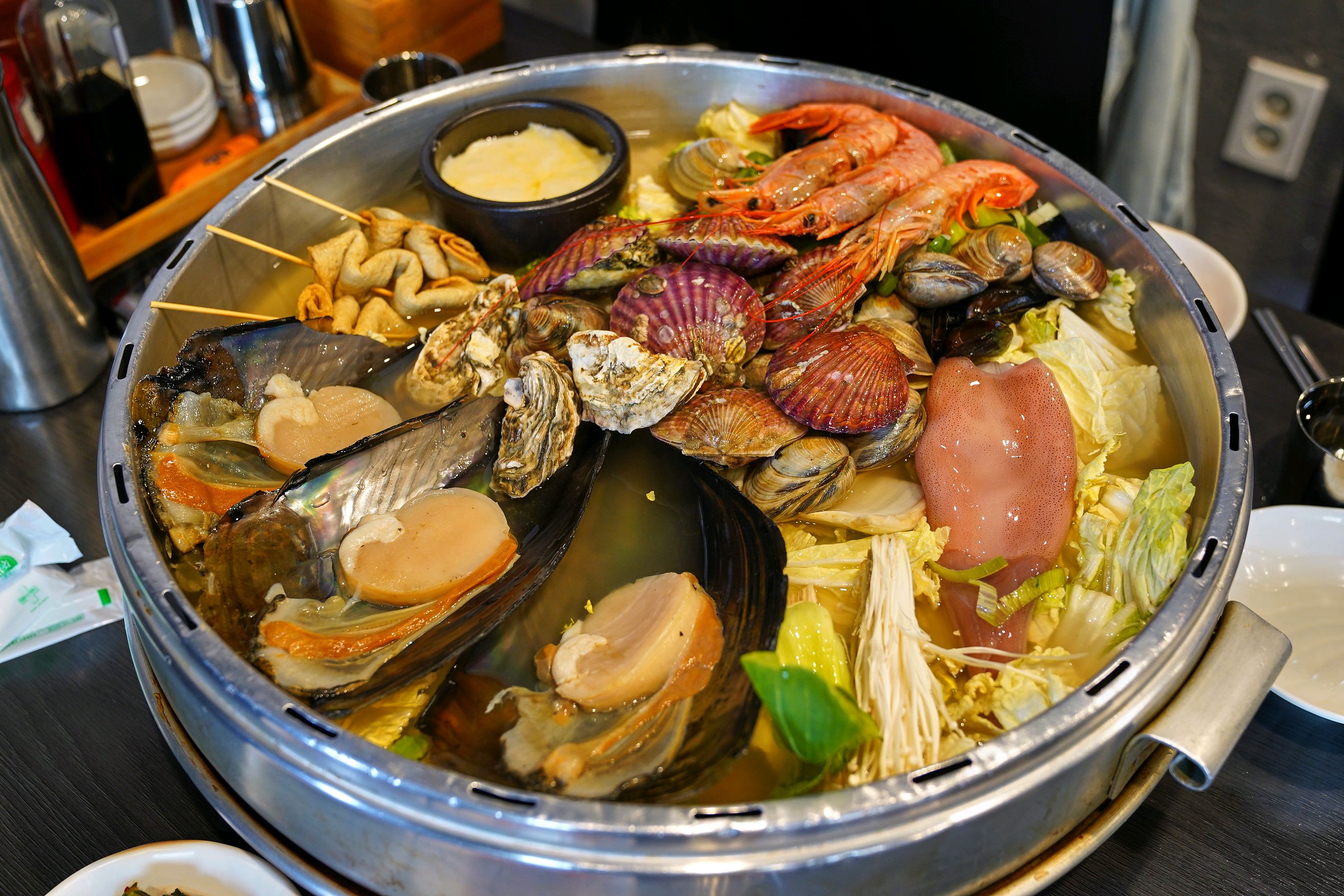  시청역 해물 칼국수 전문점 바다한가득 광화문점