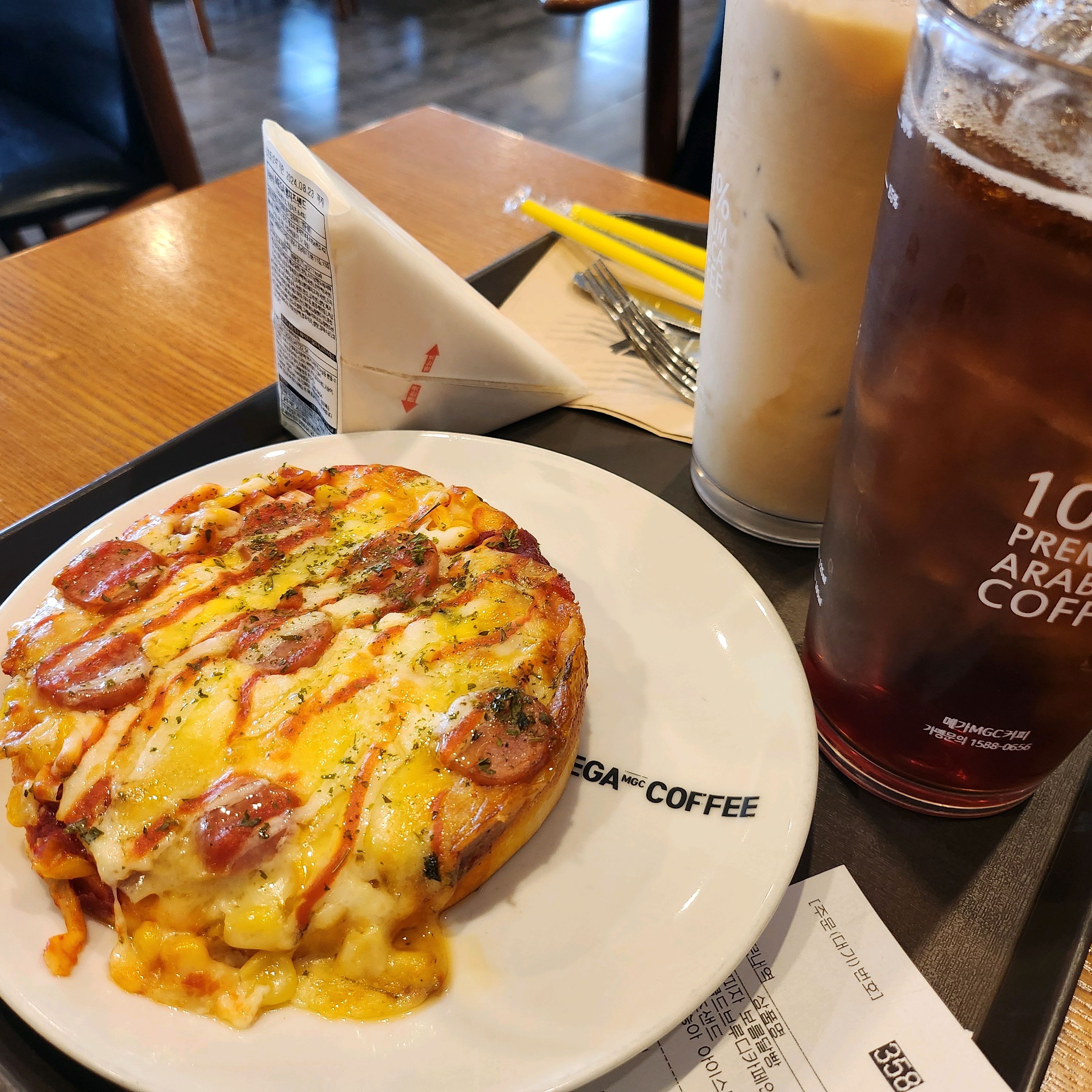 근처에 볼 일 있어서 들렸다가 간단하게 아침먹었는데 - 권선동 맛집 메가MGC커피 수원아이파크시티점