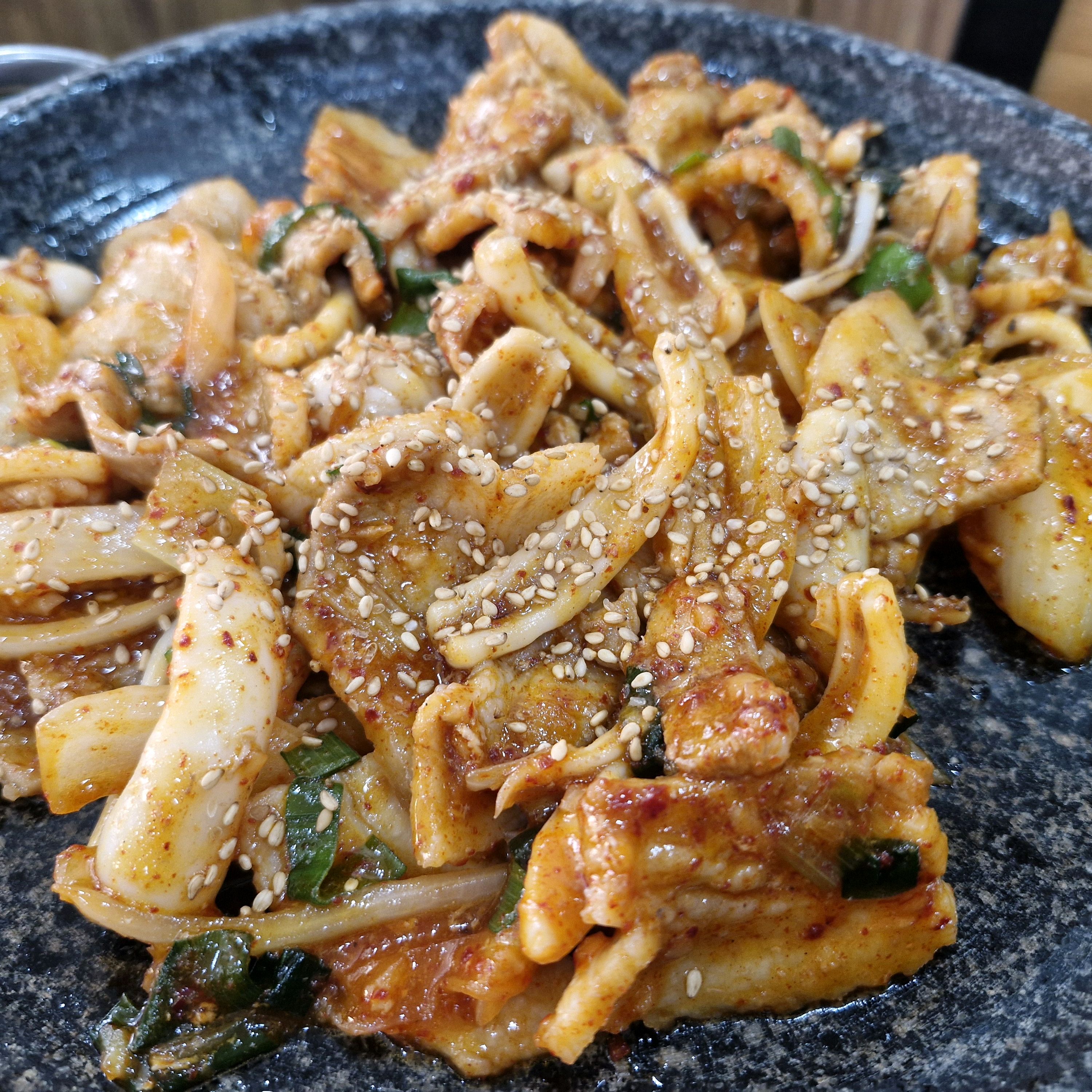 
천안역식당 화성식당