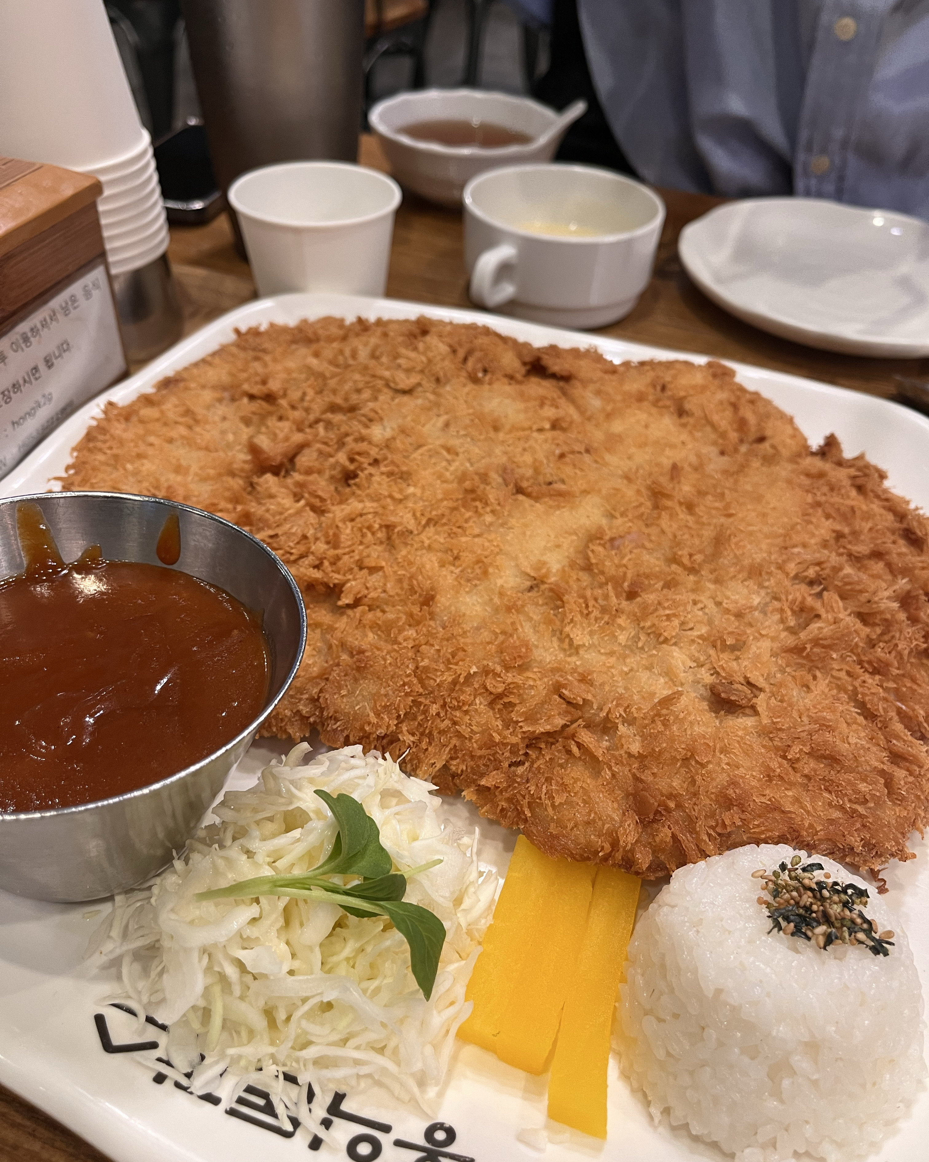 복현점만 가보다 처음으로 칠곡점에 갔는데요, - 대구 칠곡 맛집 홍익돈까스 대구칠곡점