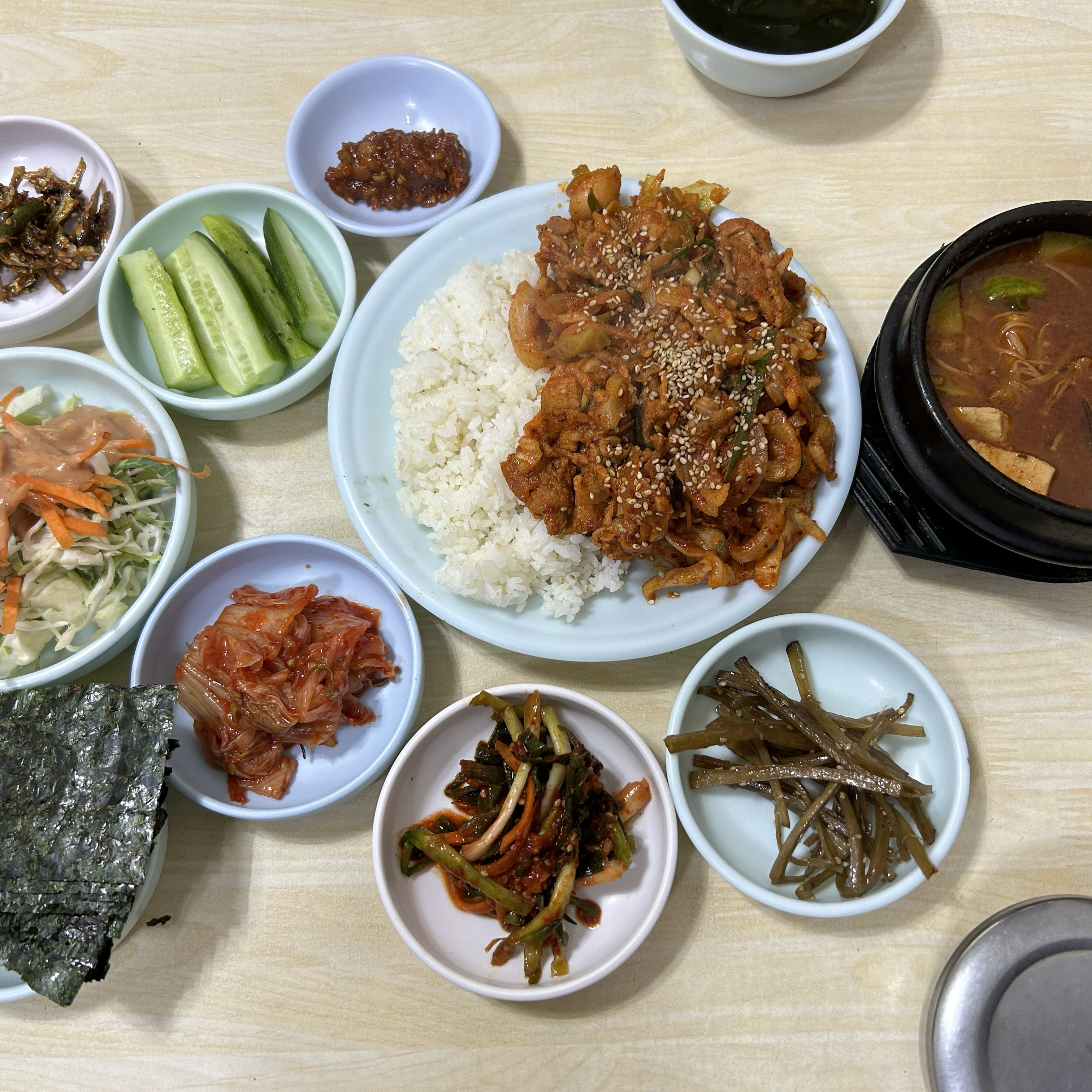 옛날부터 가고 싶었는데 한번 문닫혀있어서 못갔는데 드디어 가봤어요! - 천호동 맛집 군산식당