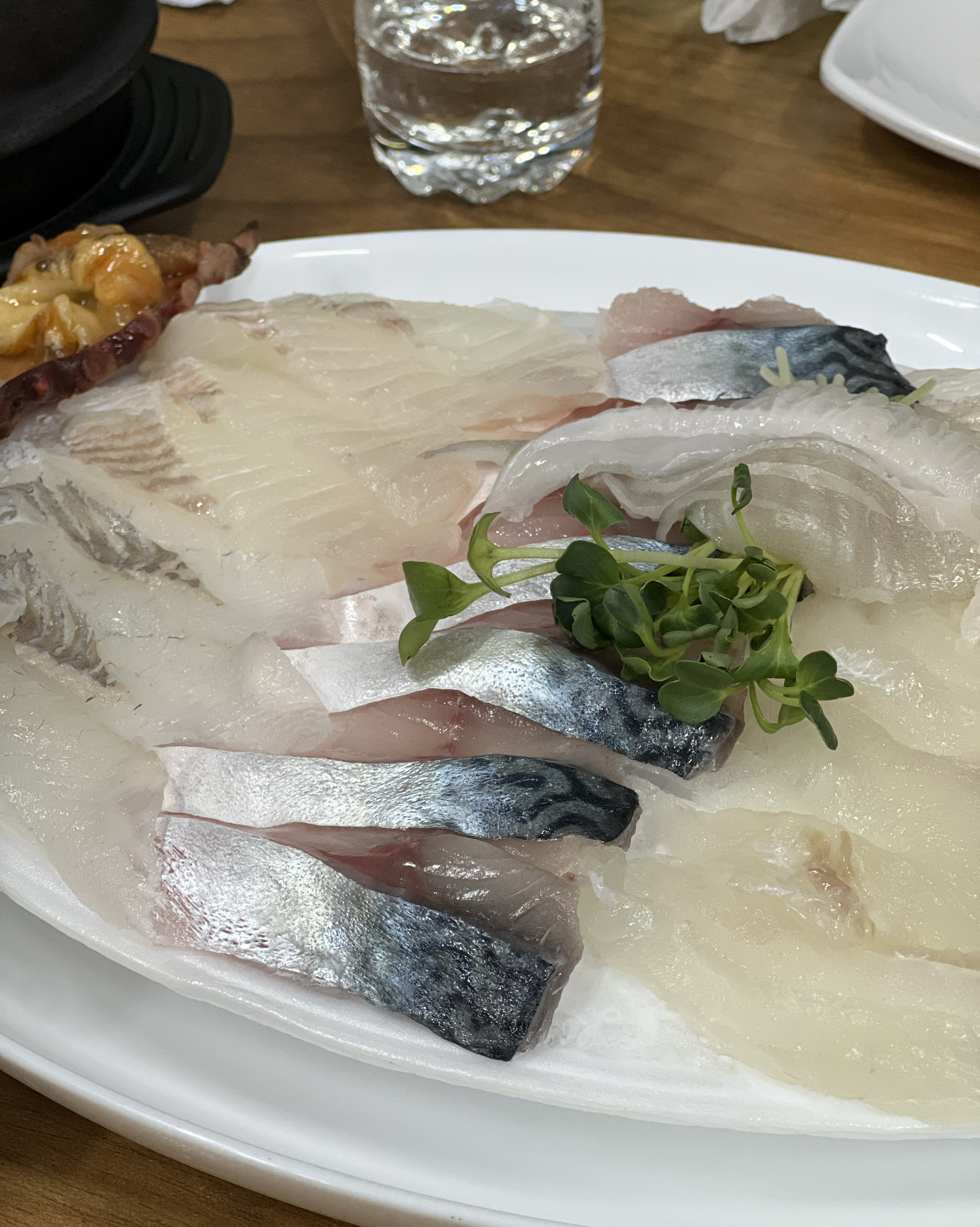 가성비 왕왕 좋아서 회는 이집에서만 포장해서 먹어요 - 권선동 맛집 완도어시장