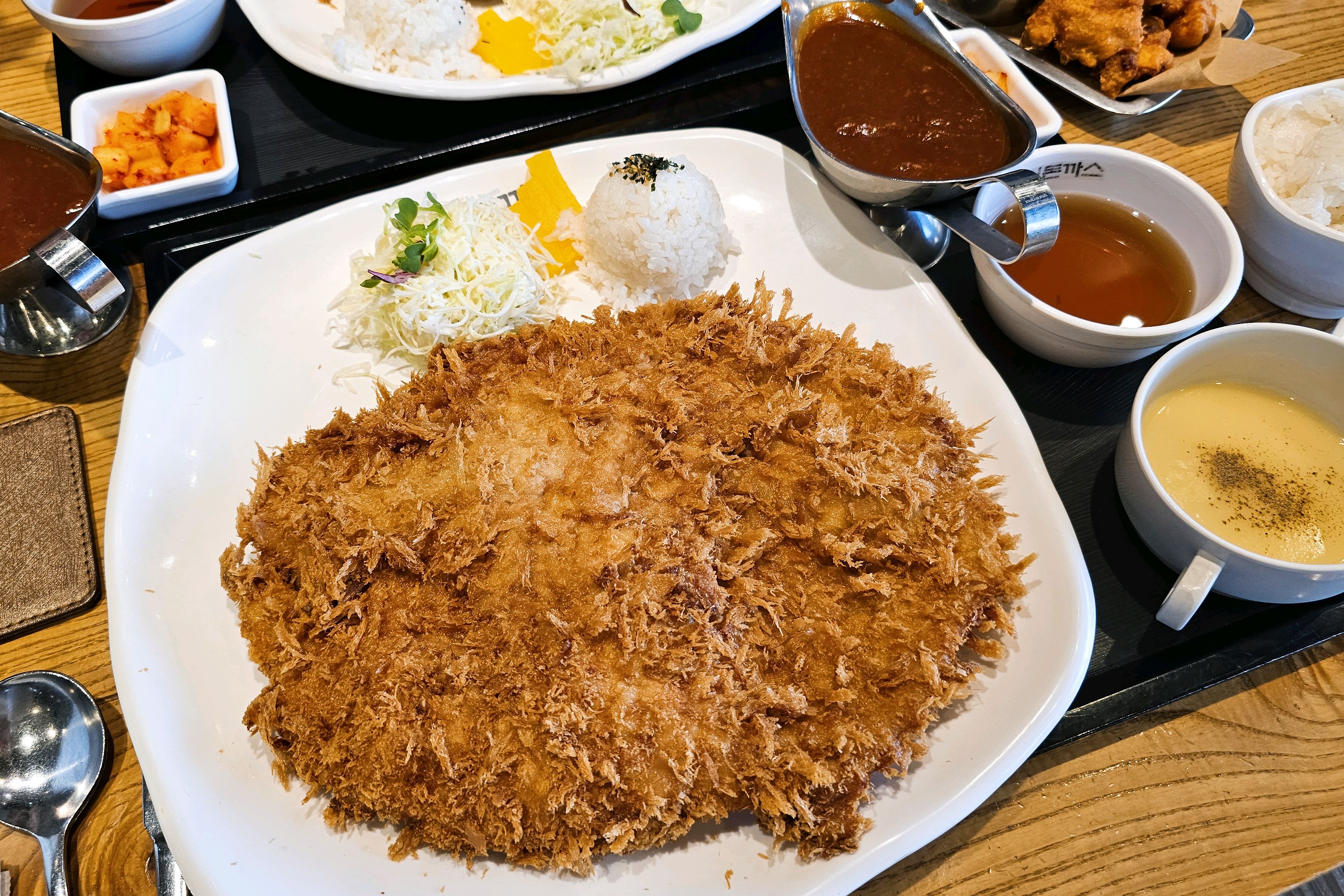 내 오랜만에 돈까스가 먹고싶어 방문했소 - 일산 식사동 맛집 홍익돈까스 일산식사점