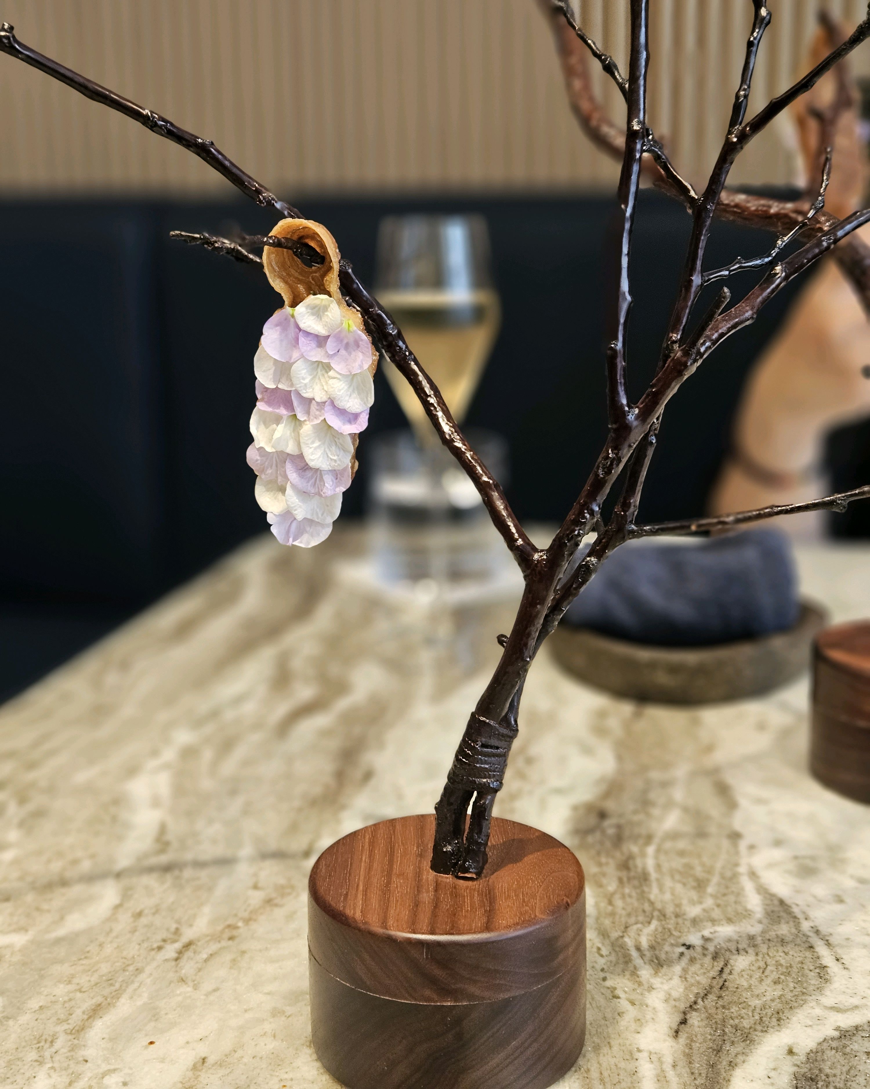 Apgujeong Station Restaurant EVIT