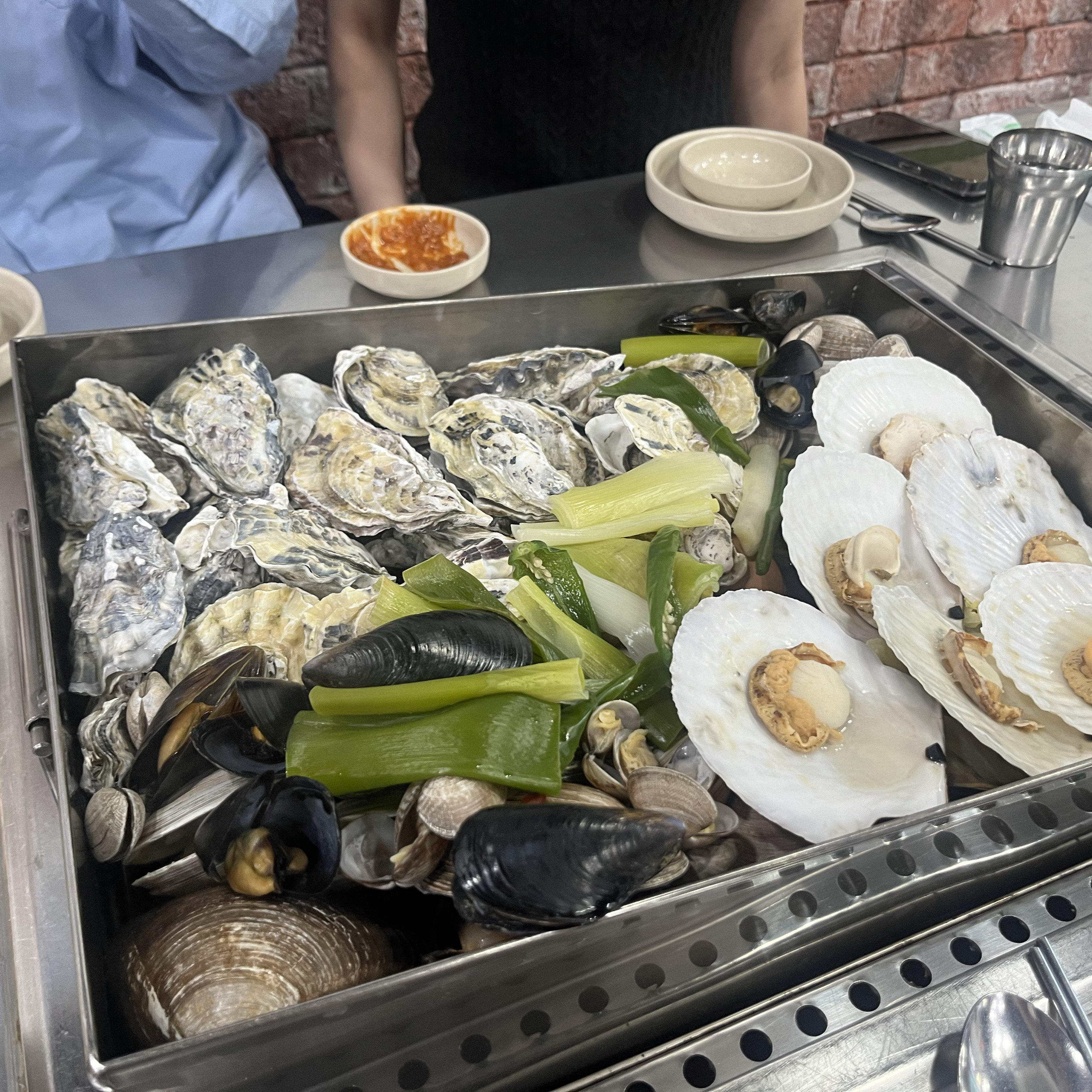 
화곡역식당 굴사냥화곡본동점