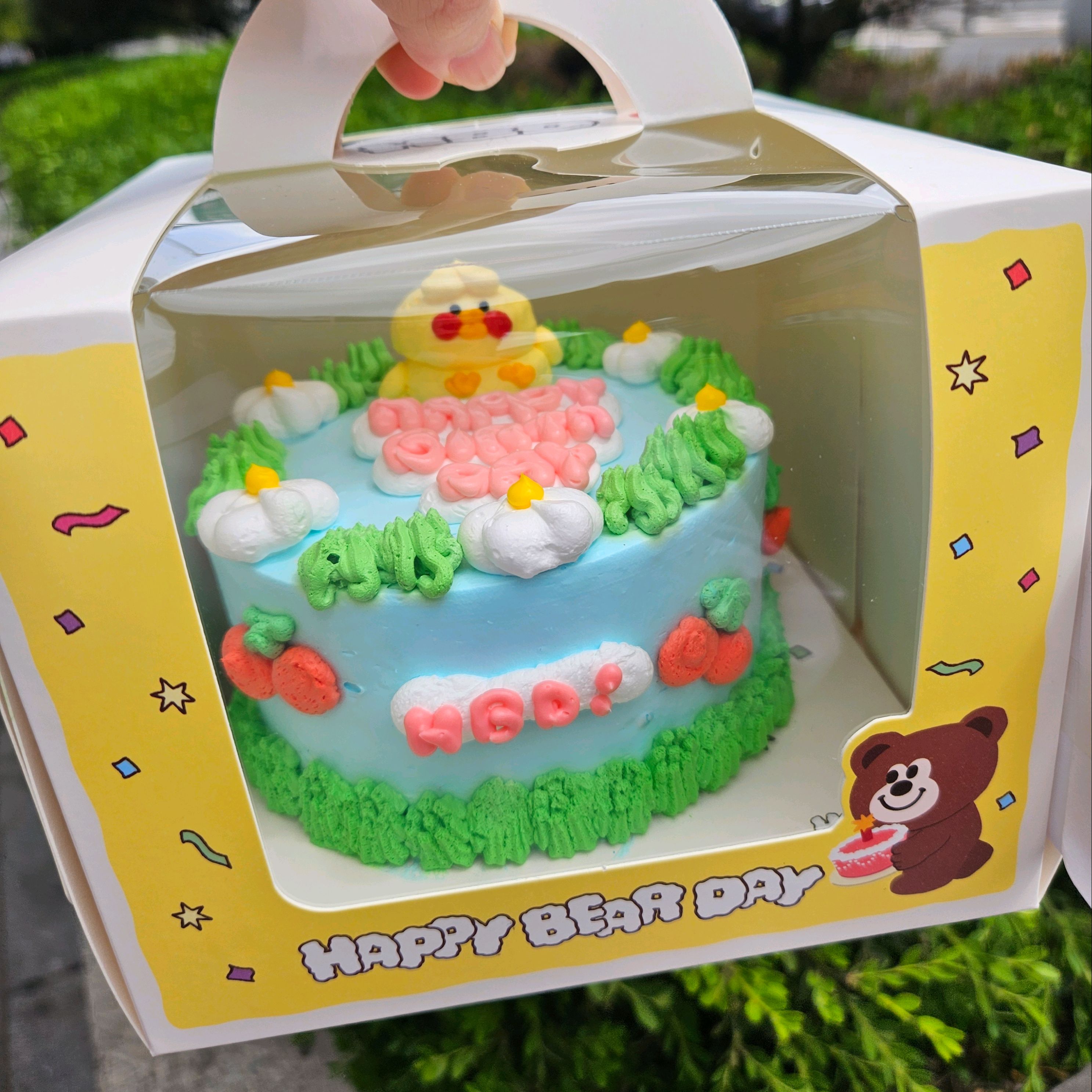 친구 생일을 맞아서 포장예약했는데 친구가 너무좋아해줘서 뿌듯했어요>< 딱 4-5명 먹기에