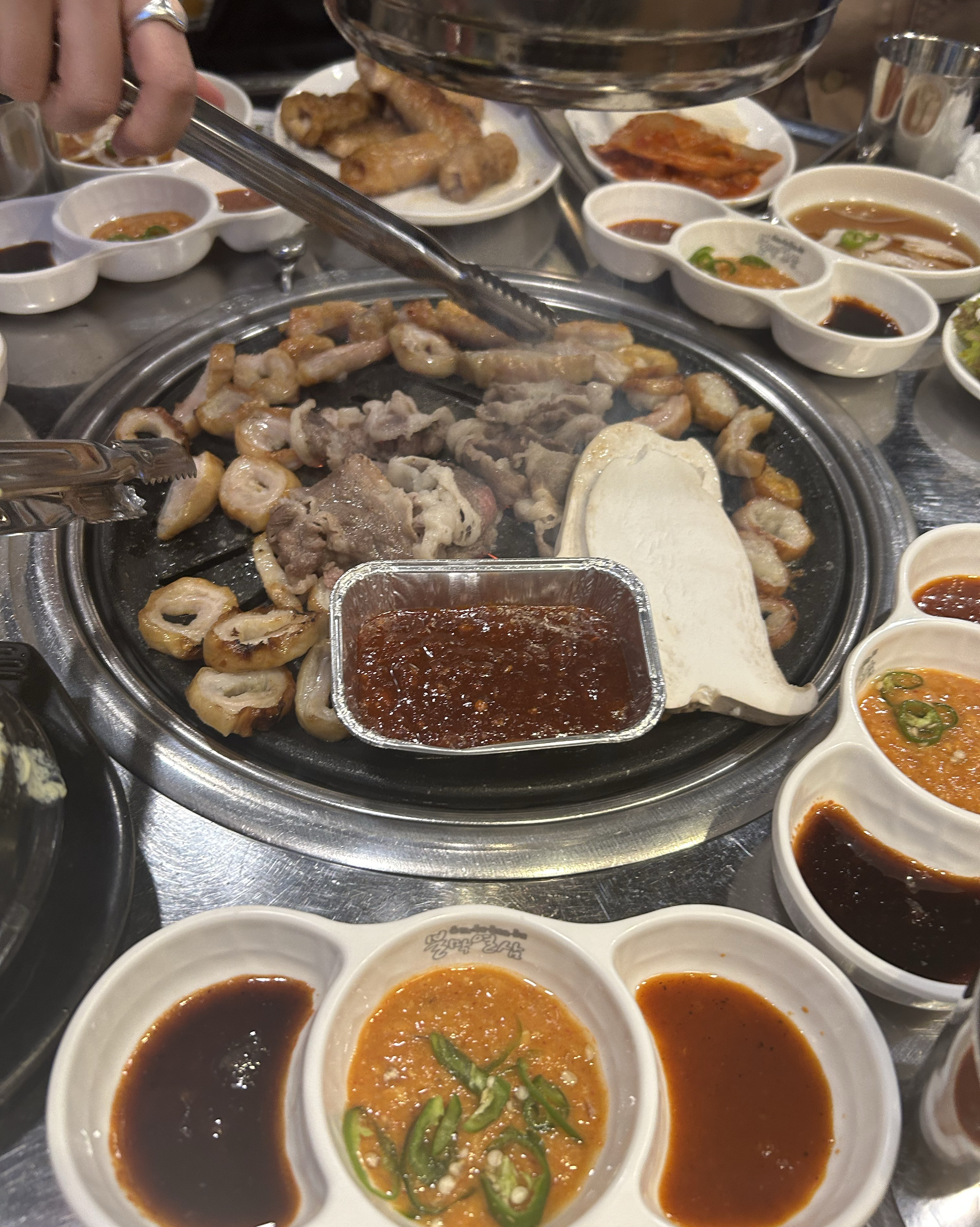 먹느라 바빠서 사진을 많이 못 찍었을 정도로 존맛탱🔥 막창이 너무 먹고 싶어서 들어갔는데