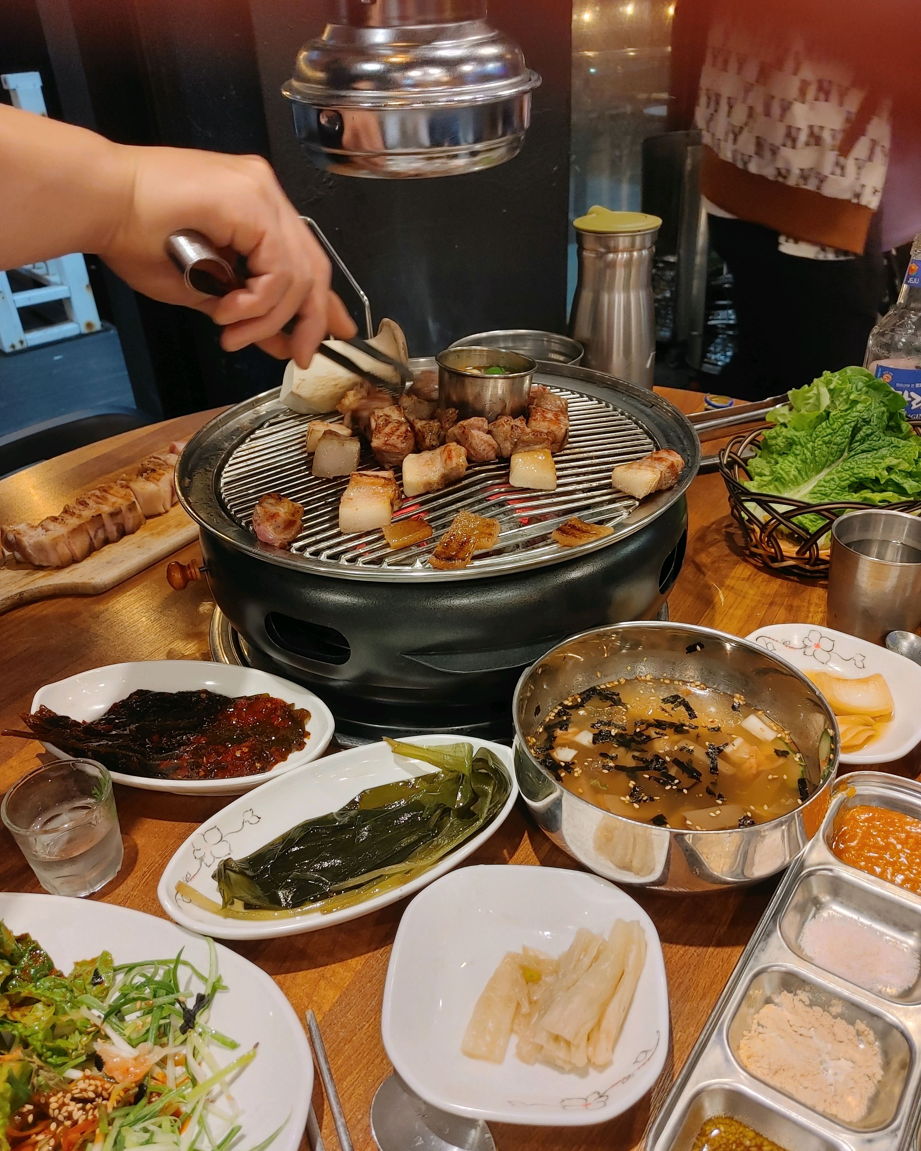 [애월 맛집 돌담위에흑돼지] 직접 가본 로컬 리뷰