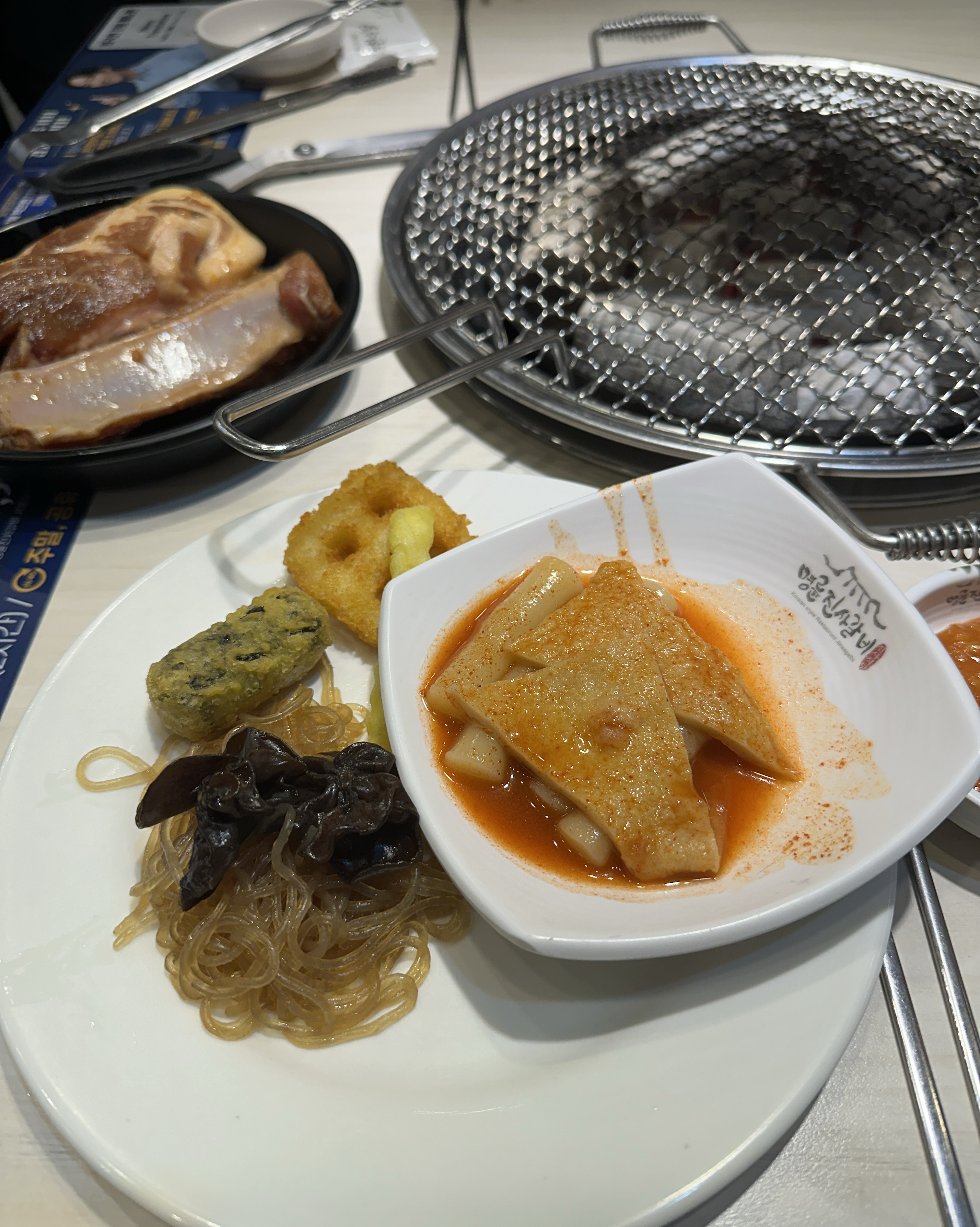 가게 모든 분이 친절해서 황송할 정도. 새로 출시한 프렌치립(?) 괜찮더라. - 중곡역 맛집 명륜진사갈비 서울중곡점