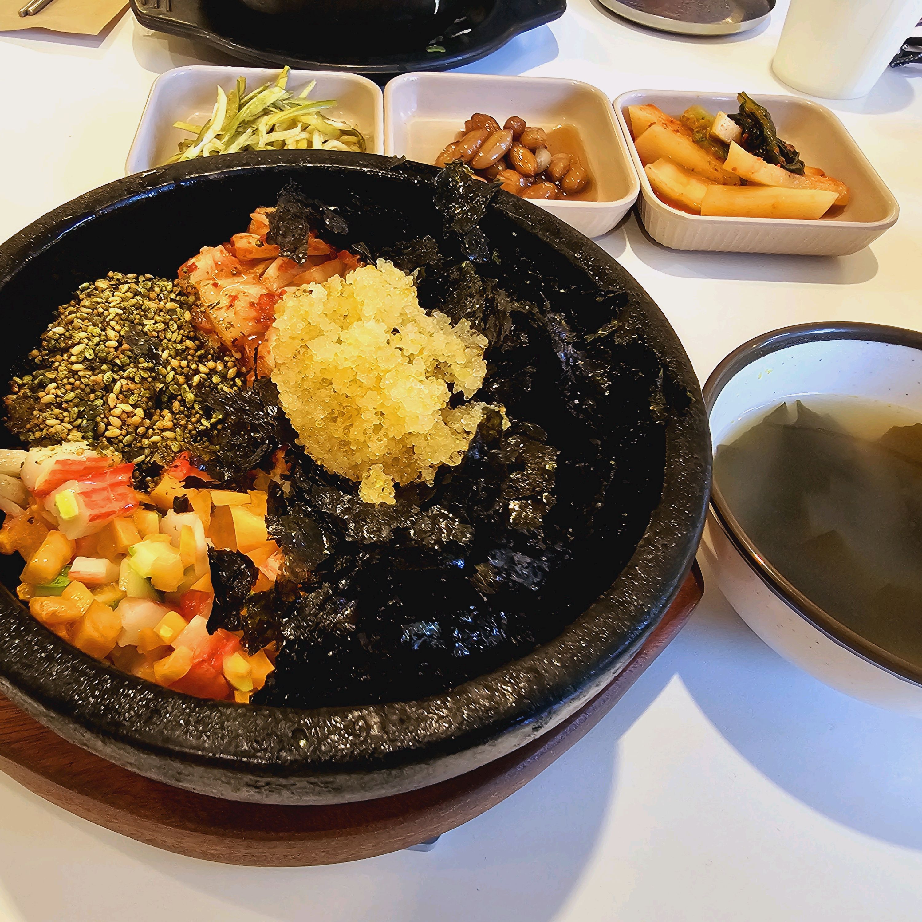 독립문역 꼬막무침 전문점 키친온유
