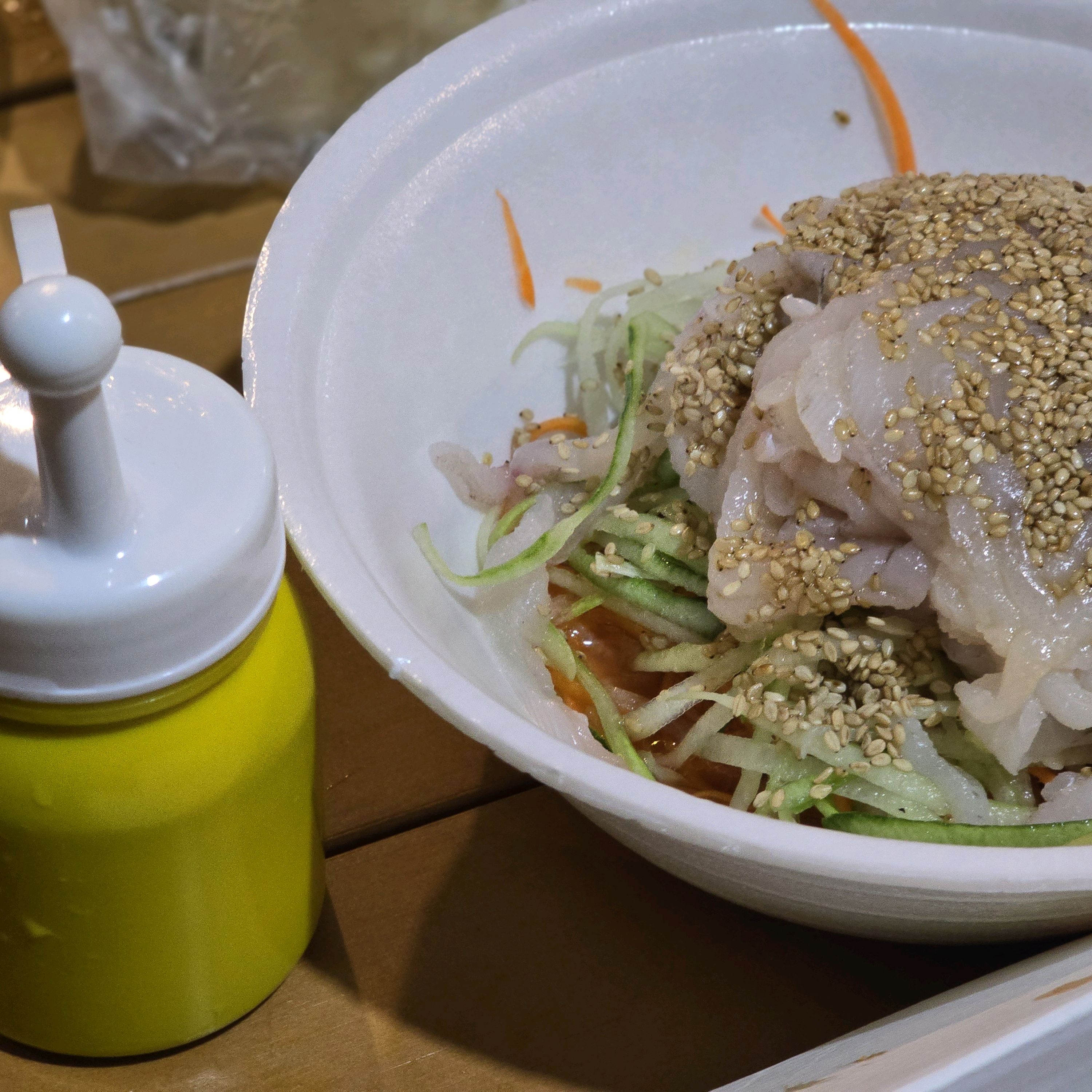 물회 진짜 엄청 맛있어요... - 아바이마을 맛집 송도물회