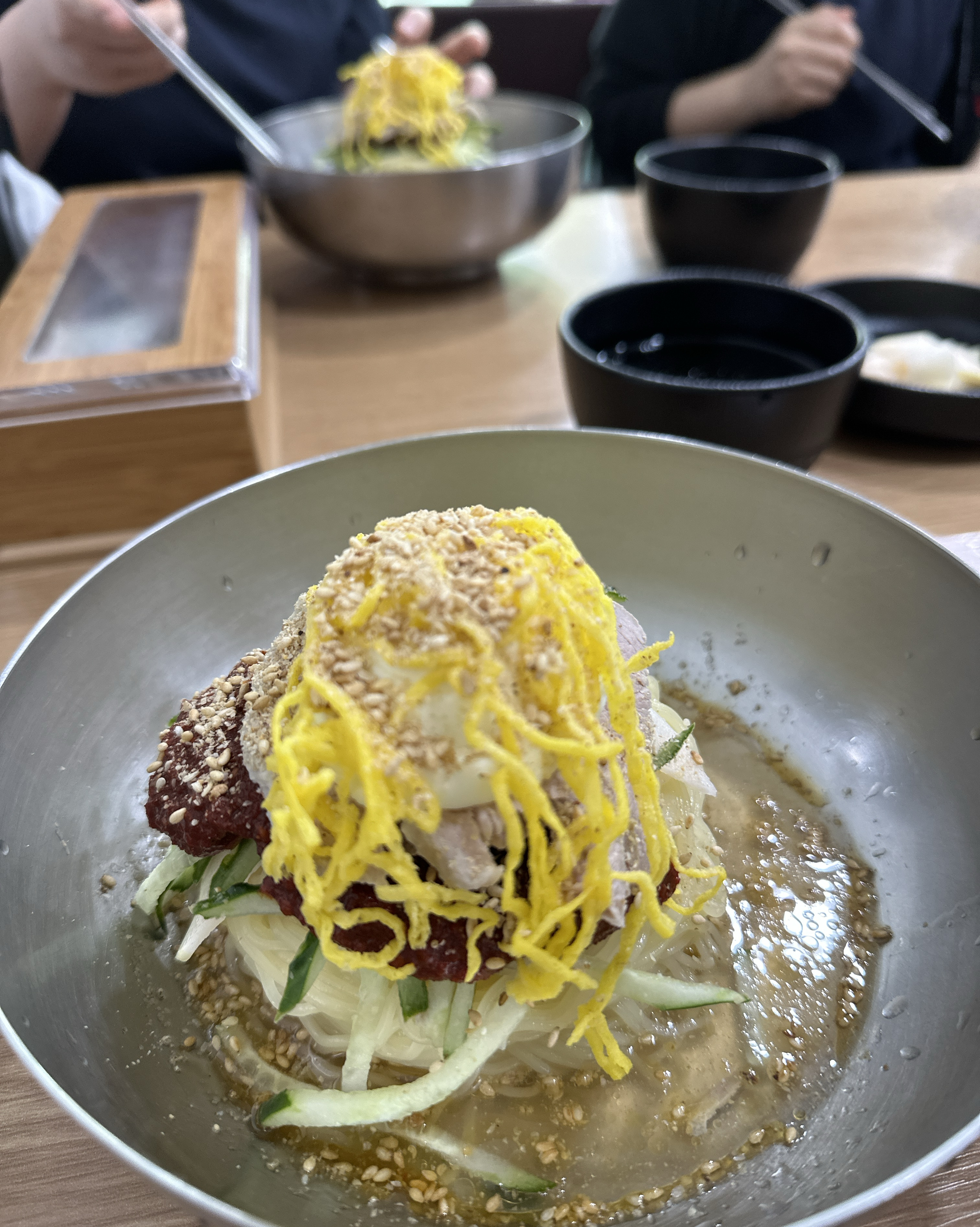 여름에 자주가던곳인데 날이 따뜻해져서 - 안양 맛집 부산가야밀면