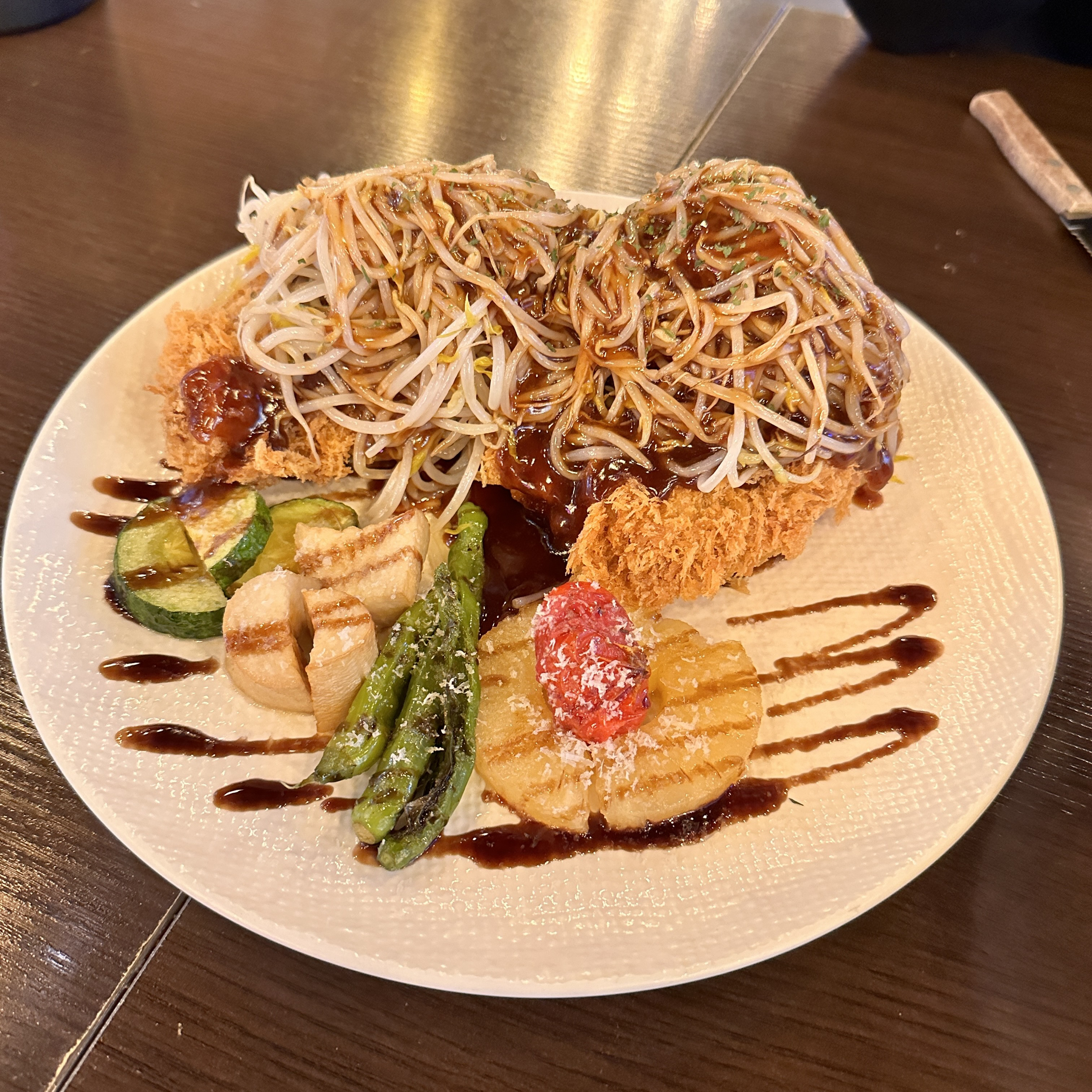 숙주돈까스 양도 많고 두꺼운데도 엄청 부드러워서 맛있었어요!! 명란 돈까스 품절이라 맛 못