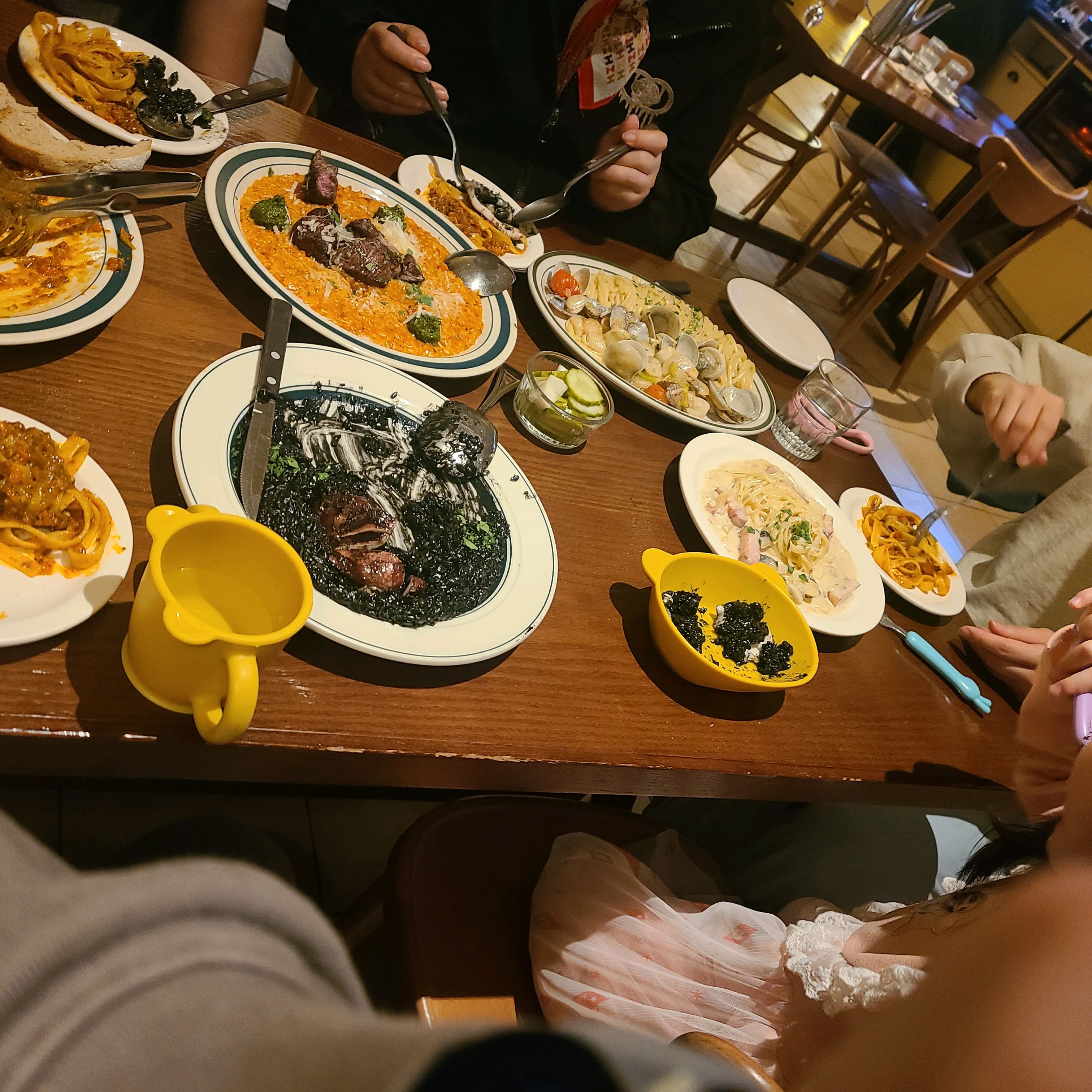 작년 이맘때 어머님이 갑작스러운 말기암 판정을 받으시고, 온가족이 슬픔과 절망, 아쉬움과