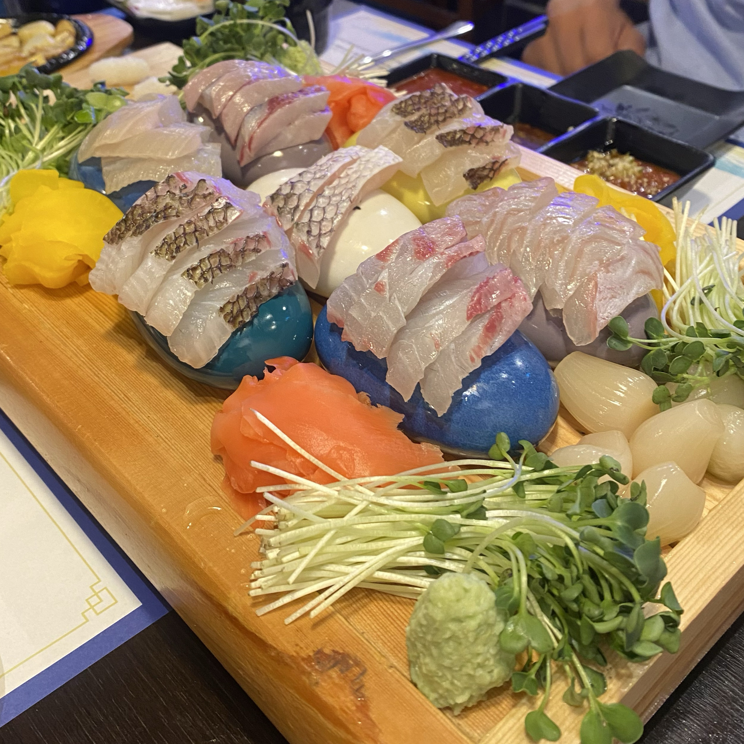 회를 무한리필로 먹을 수 있어서 굉장히 가성비좋아요! - 병점 맛집 물고기자리 병점점