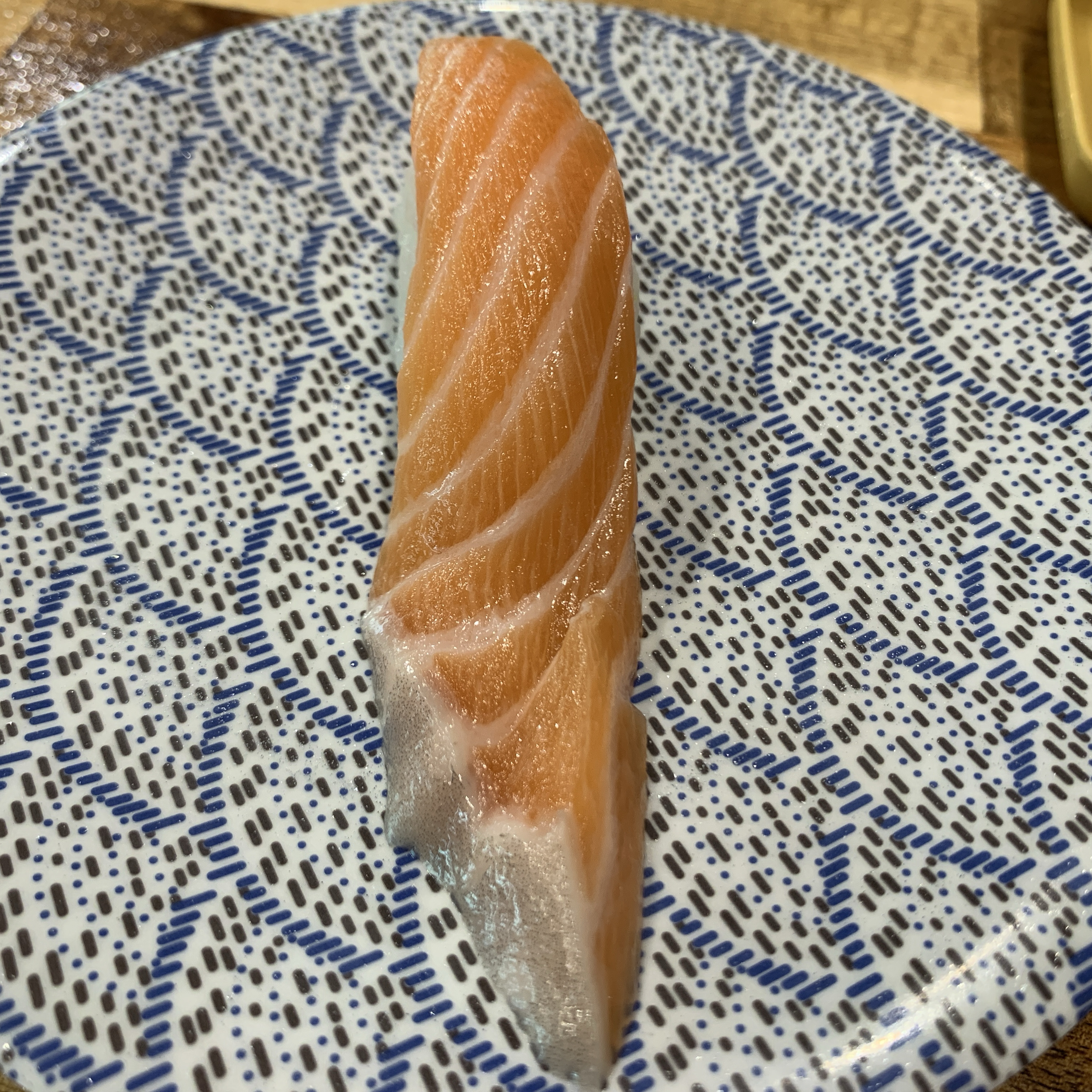 가성비 좋은 맛있는 초밥이 생각나서 방문했어요. 평일 두시쯤 가니 자리 여유 있었어요. 배