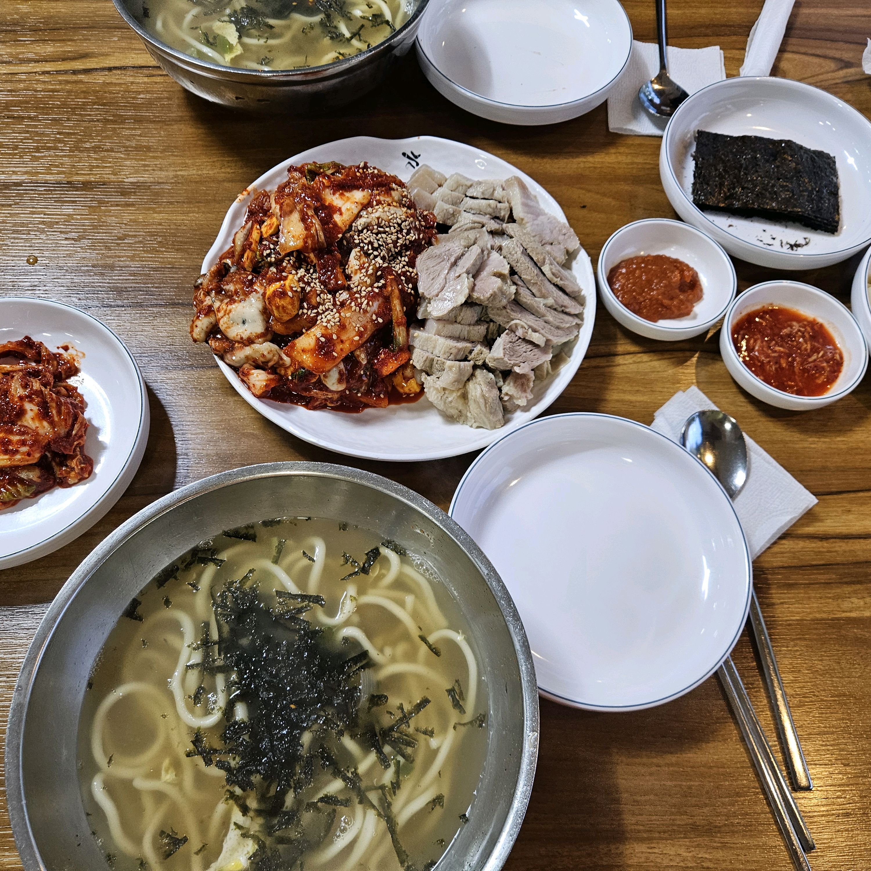 
서울시 은평구 녹번동 맛집 충무칼국수