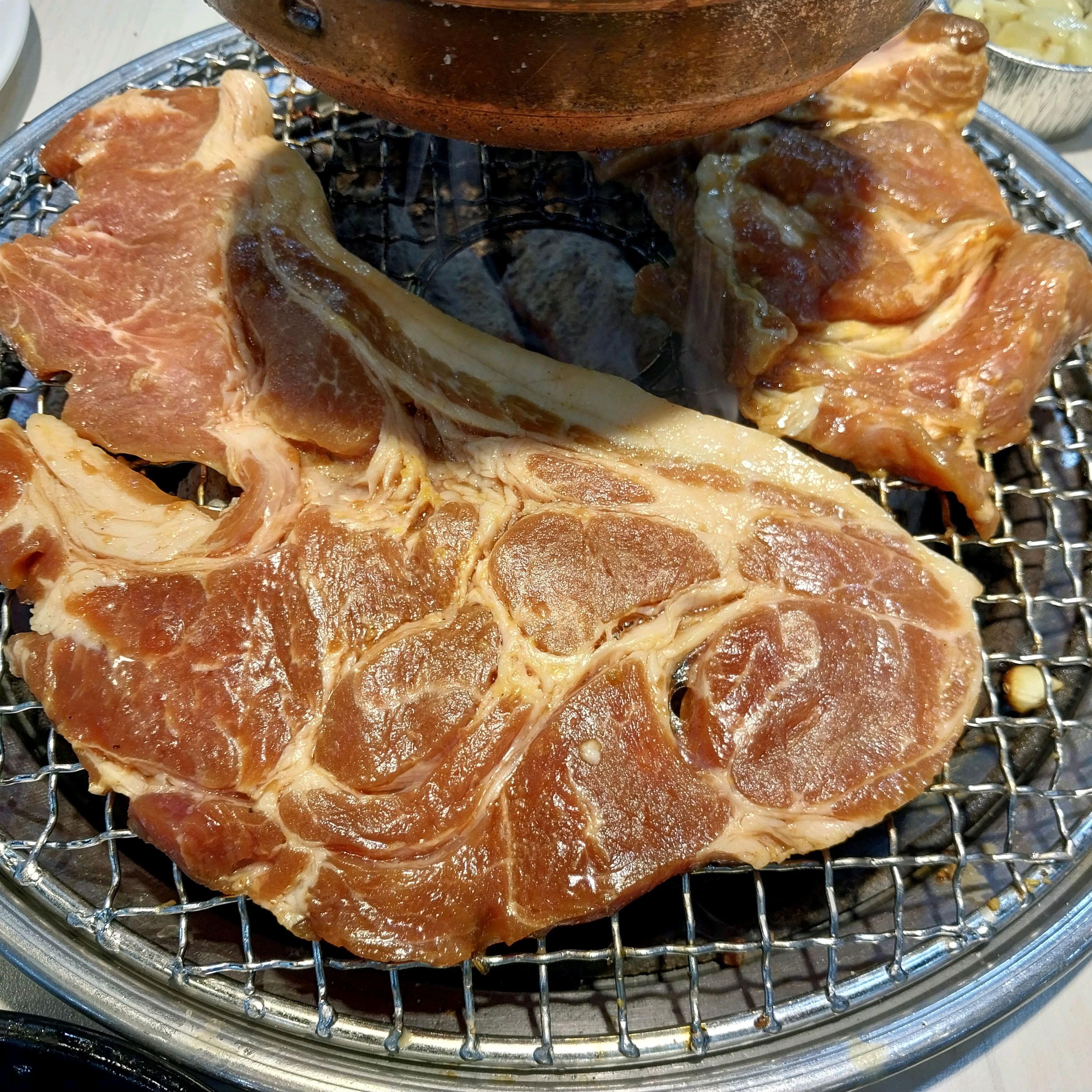 명륜진사갈비 뉴매장 먹을것도 많고 양념돼지갈비 역시 맛있었고 가성비 좋은거 같아요 - 주안 맛집 명륜진사갈비 인천주안점