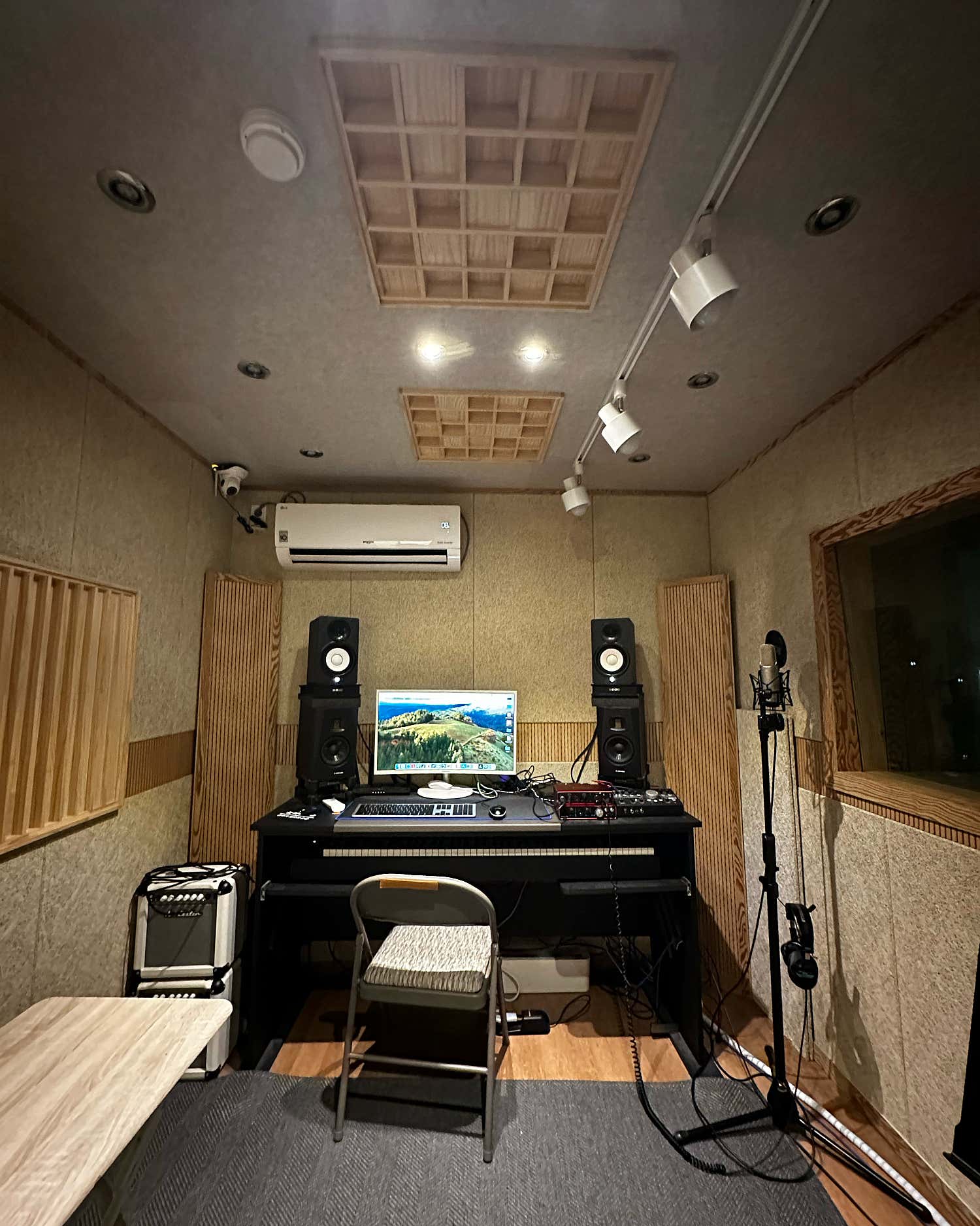 2번째 스튜디오 사진