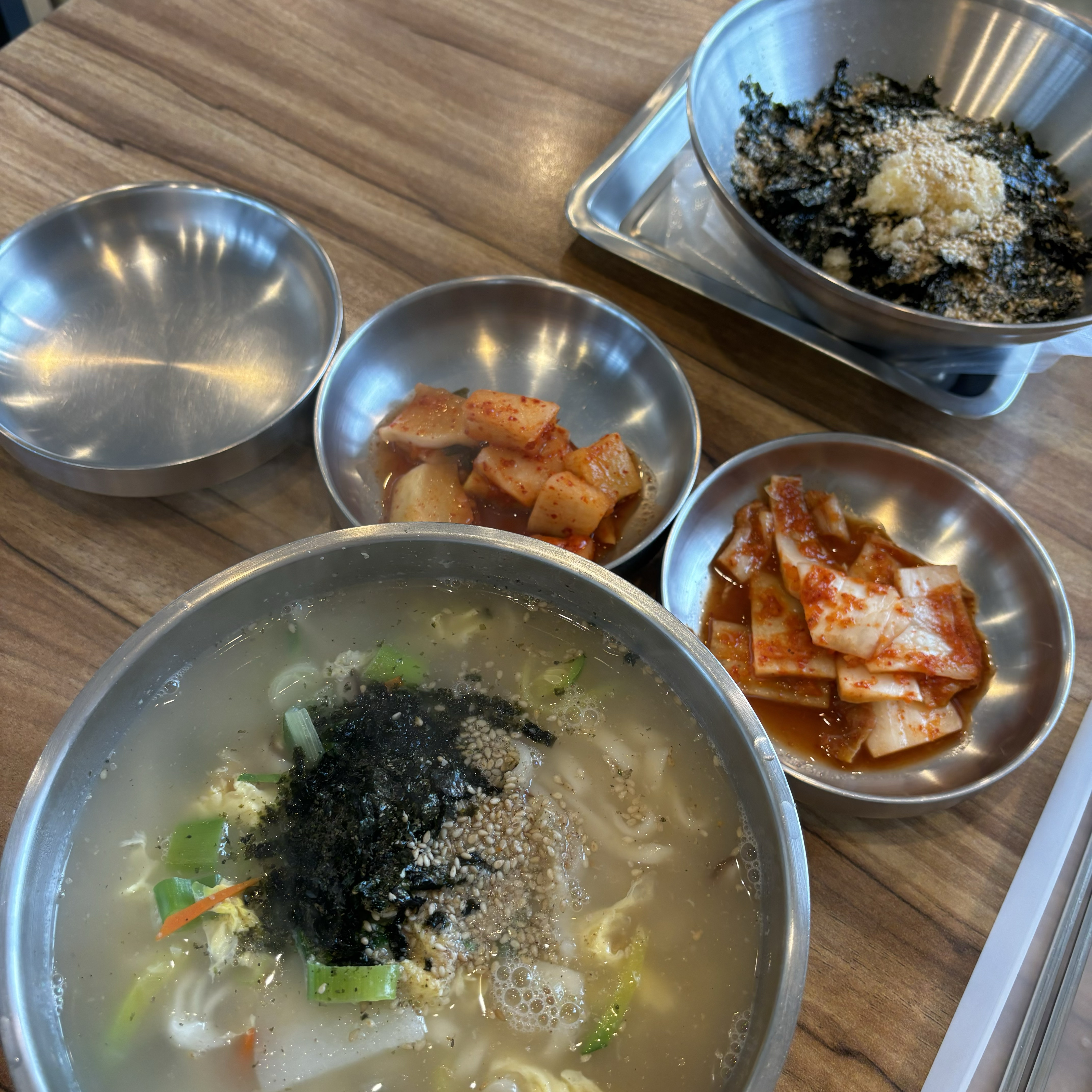 여기 생겼을 때부터 와야지 와야지 했는데 - 경포대 맛집 경포칼국수
