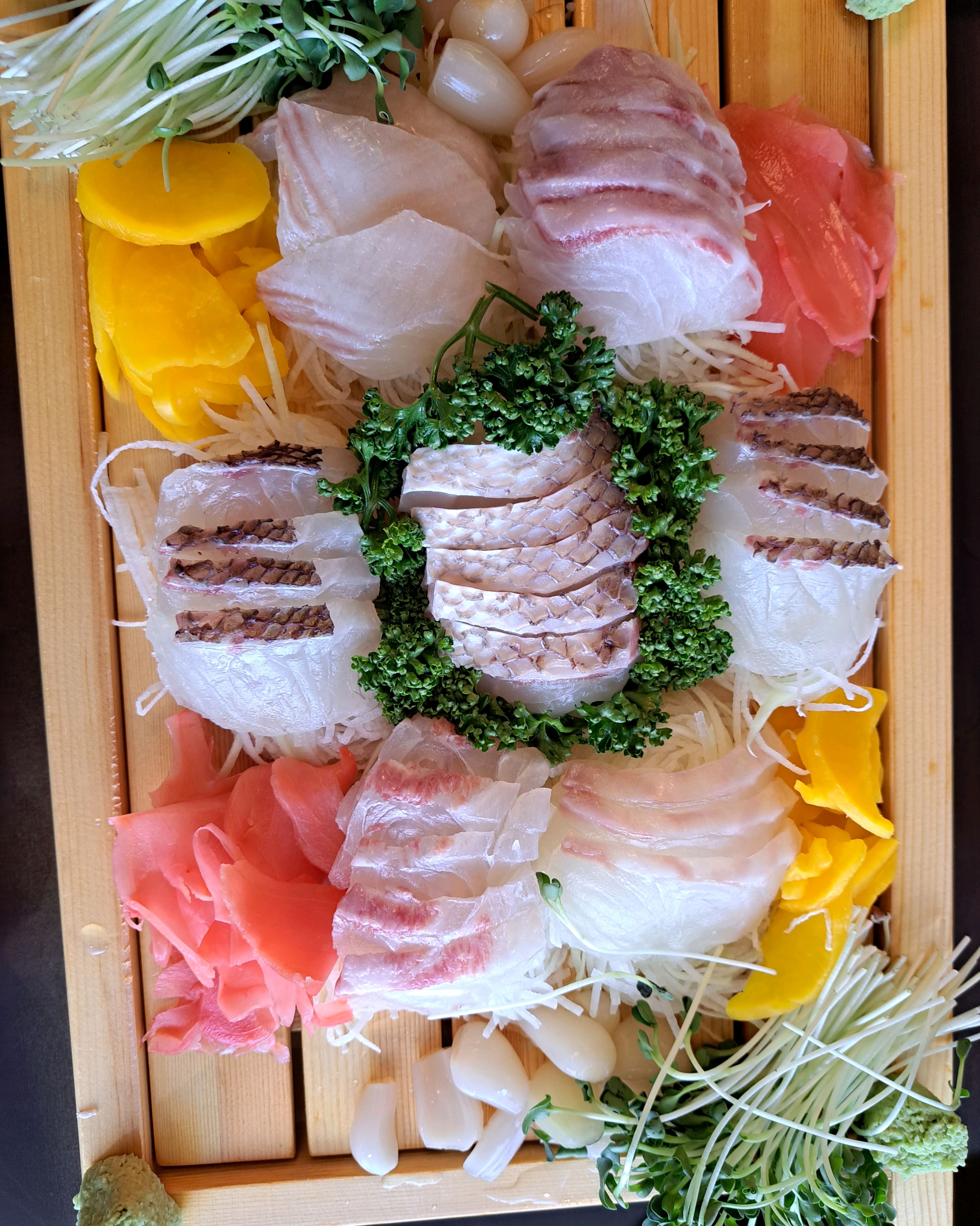 아주 맛있어요. 가성비도 좋고 숙성회를 제대로 맛 볼 수 있어서 좋았습니다. 직원분들께서도