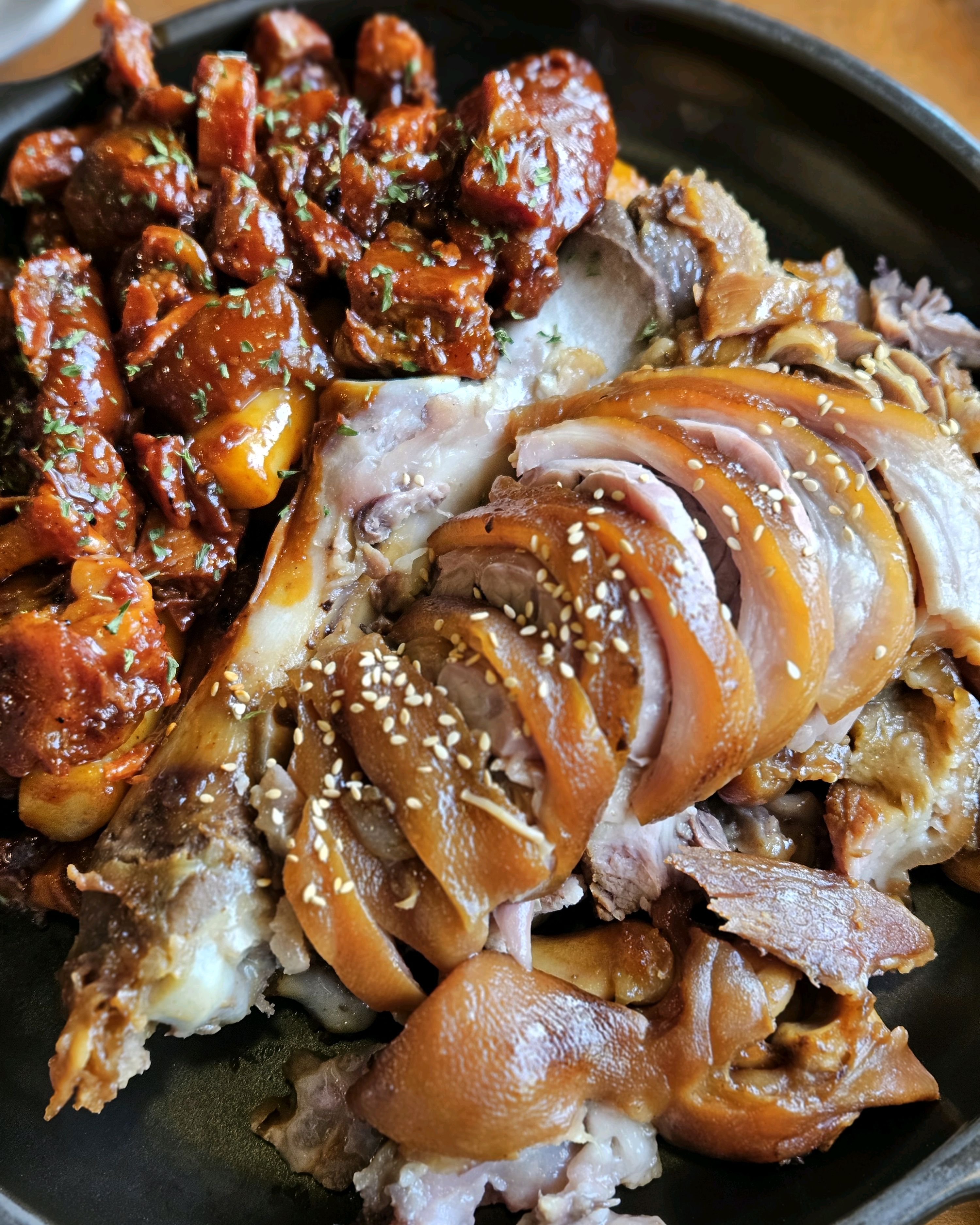 
디지털미디어시티역식당 족발야시장 상암점