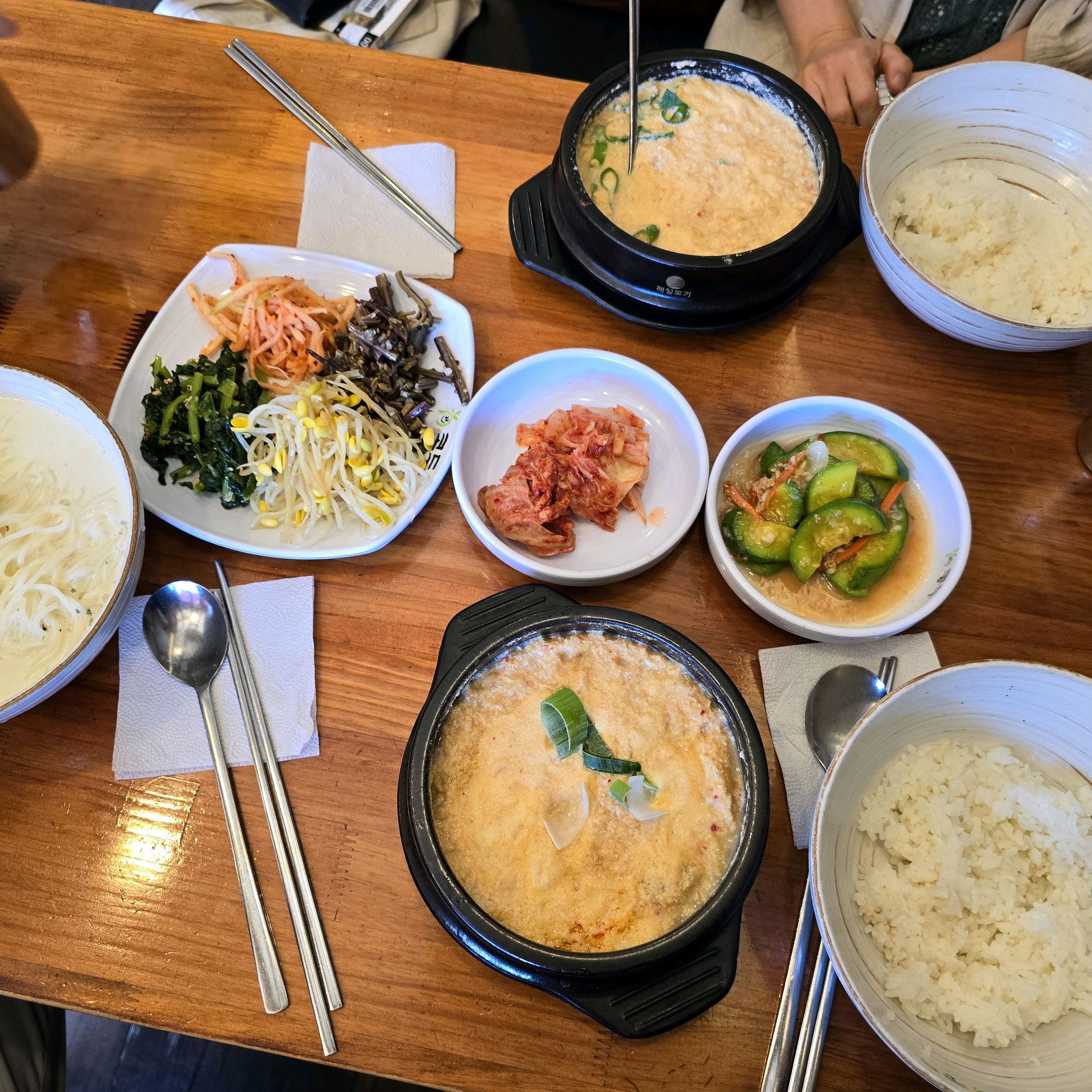  봉화산역 청국장 전문점 콩두 봉화산역점
