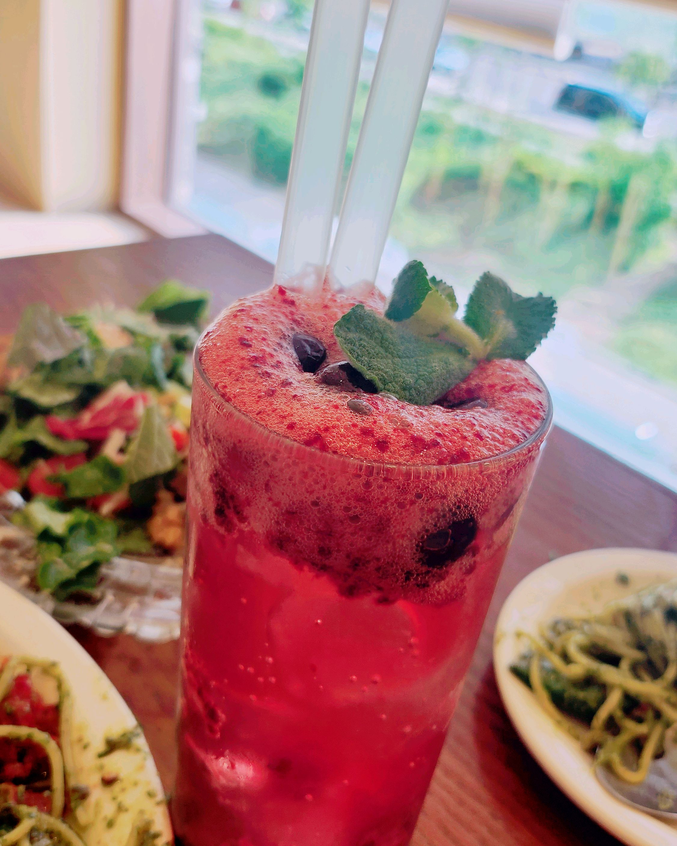 바질페스토파스타랑 블루베리에이드 찰떡! - 안산 사동 맛집 포크너 그랑시티자이점