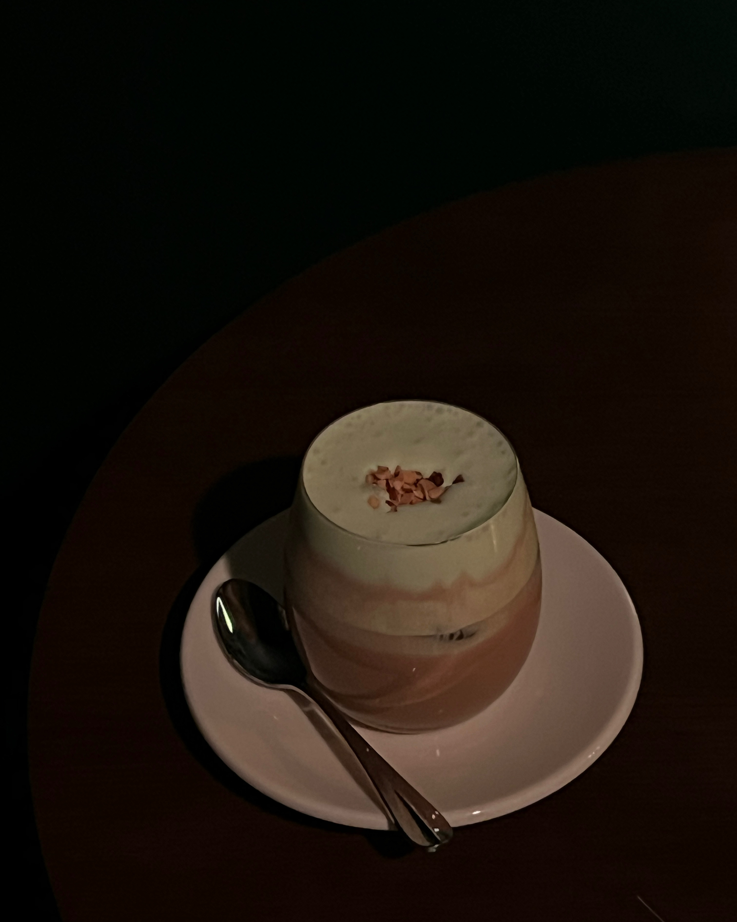 시그니처 커피도 술도 너무 맛있어요! 비치하이볼에는 젤리도 들어가는데 상큼하고 달달한 청포