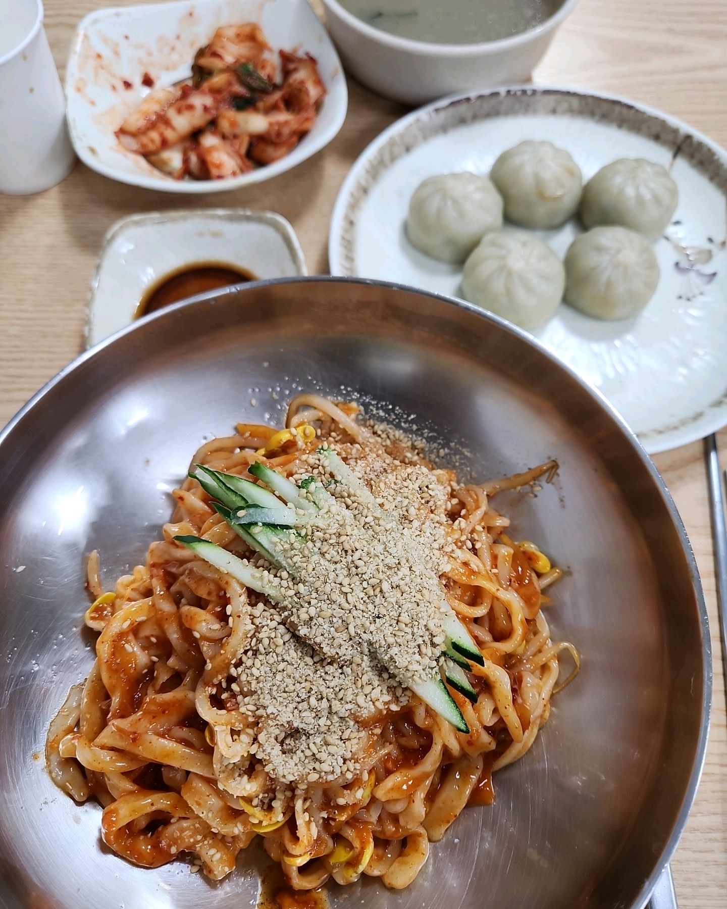 
서울시 송파구 마천동 맛집 명동홍두깨손칼국수