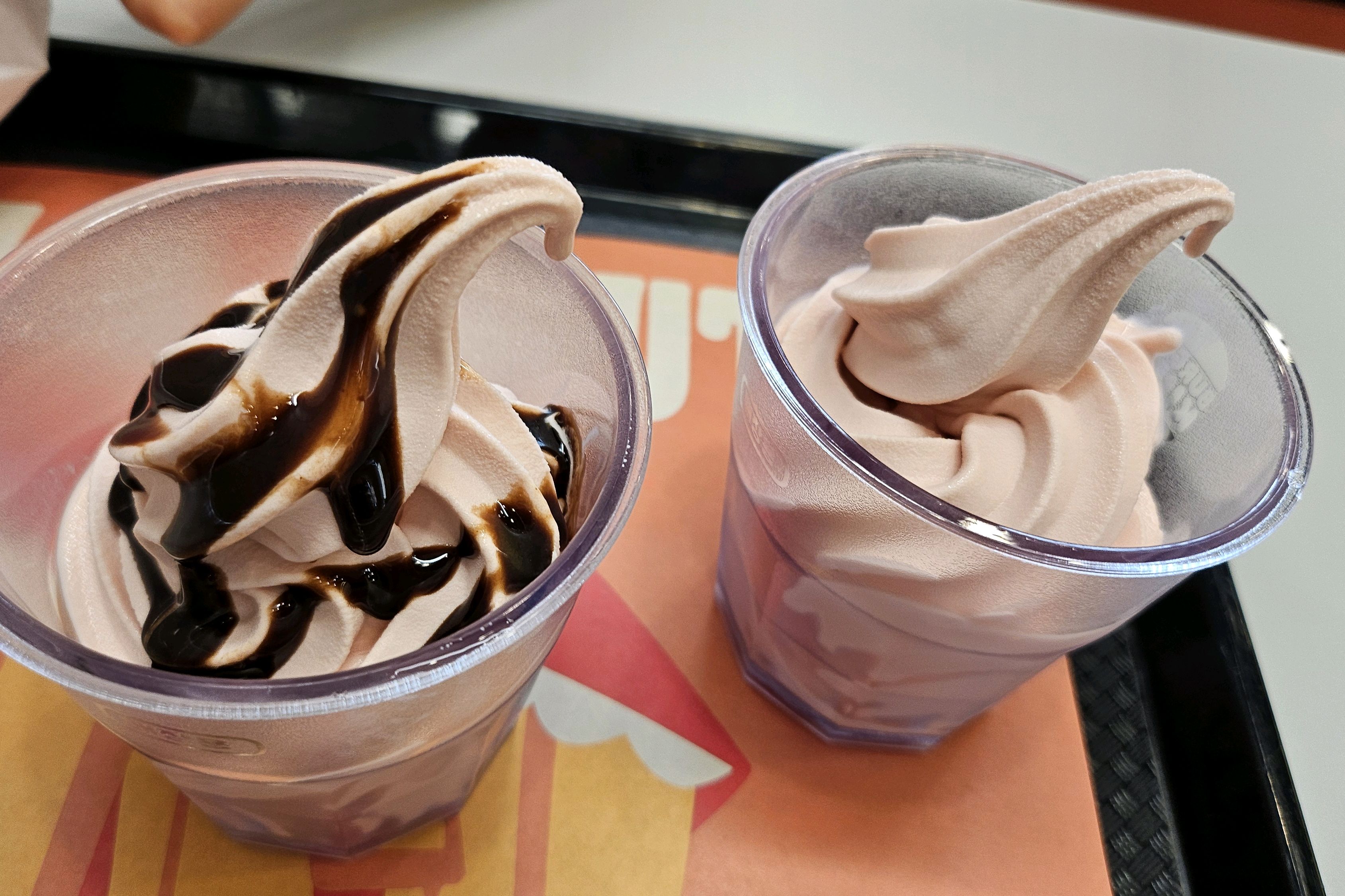 매장은 넓고 깨끗한데 화장실은 그저그렇네요 - 권선동 맛집 버거킹 수원권선점