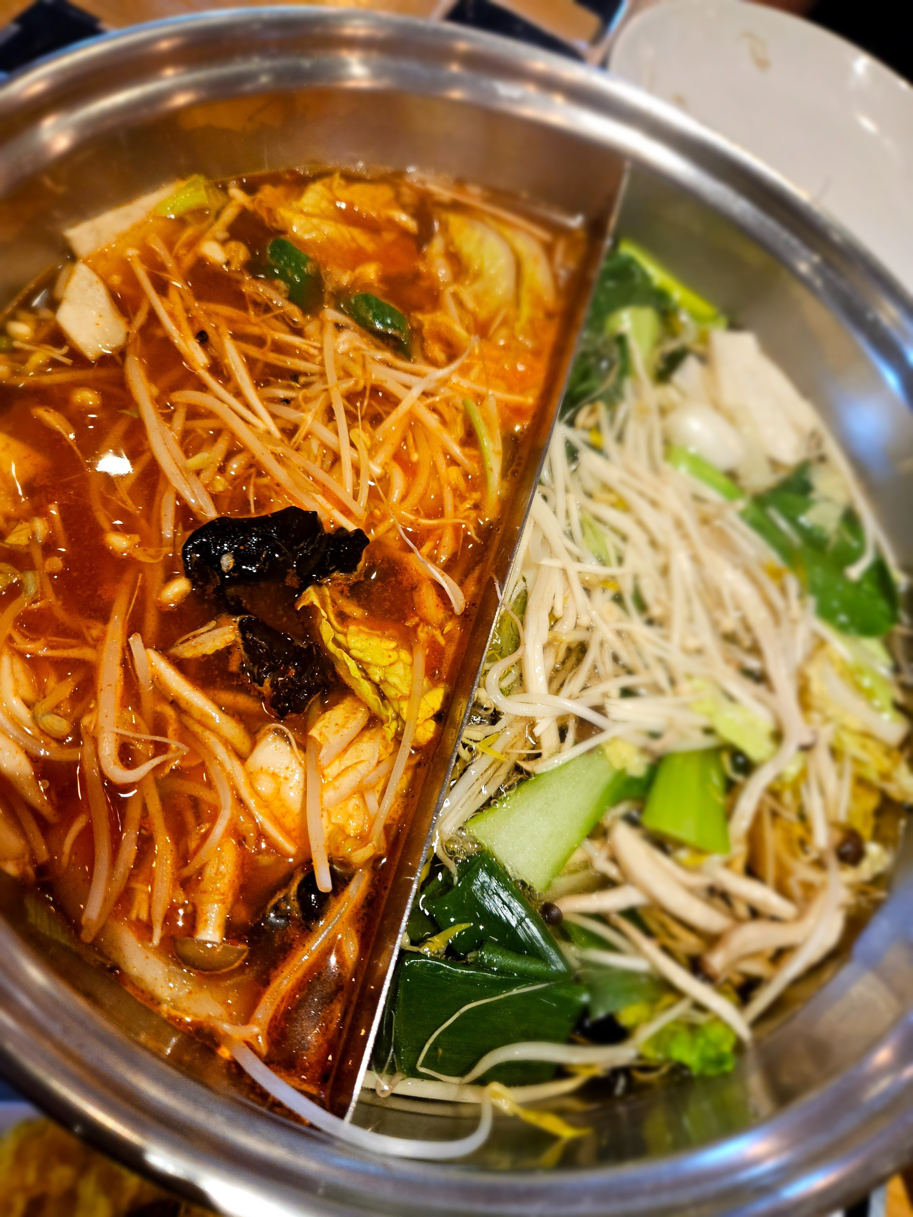 애채도 신선하고 전반적으로 맘에들어 수성점 자주가요. - 대구 수성못 맛집 샤브20 수성못점