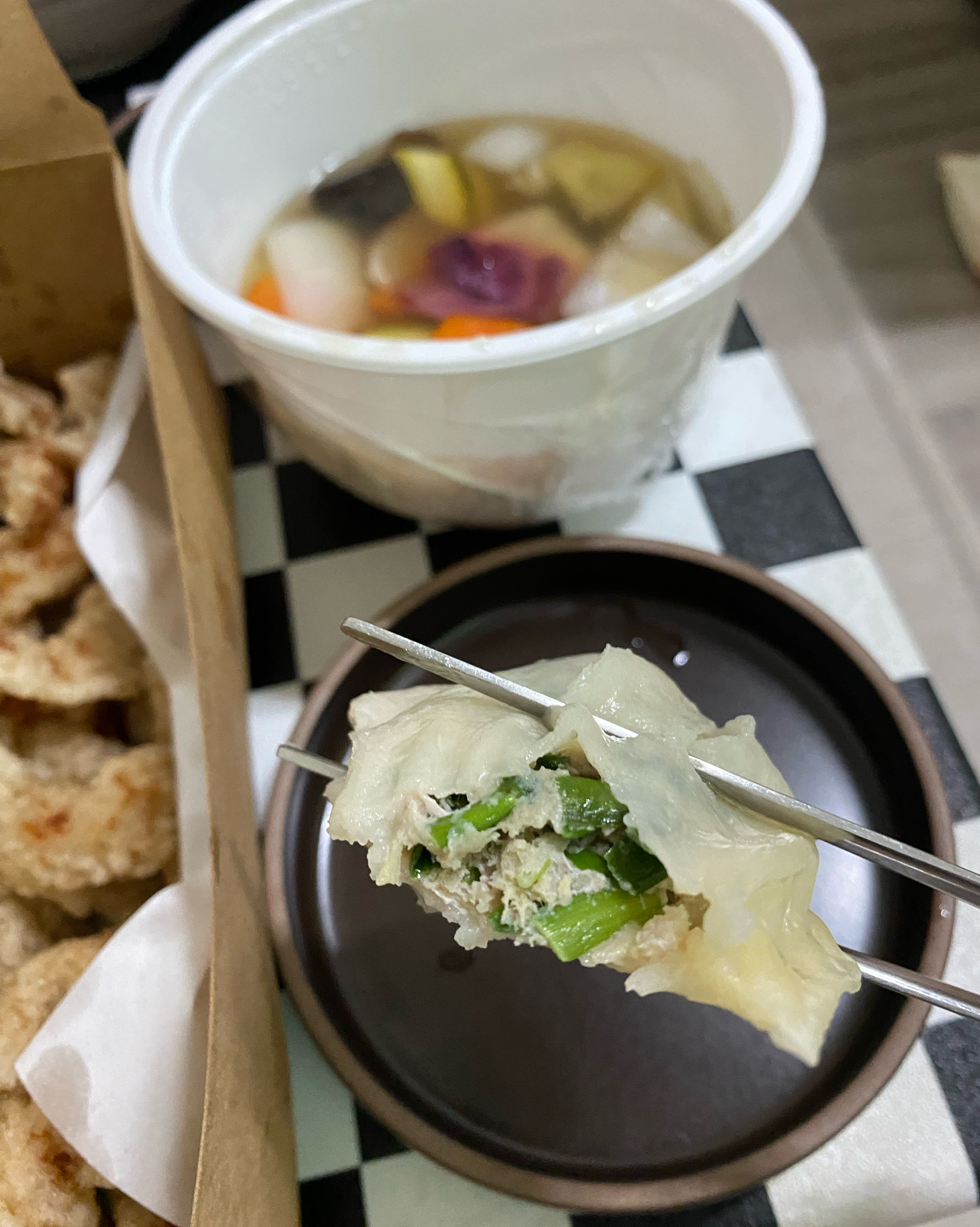 포장해서 먹었어요!! - 홍대입구역 맛집 편의방