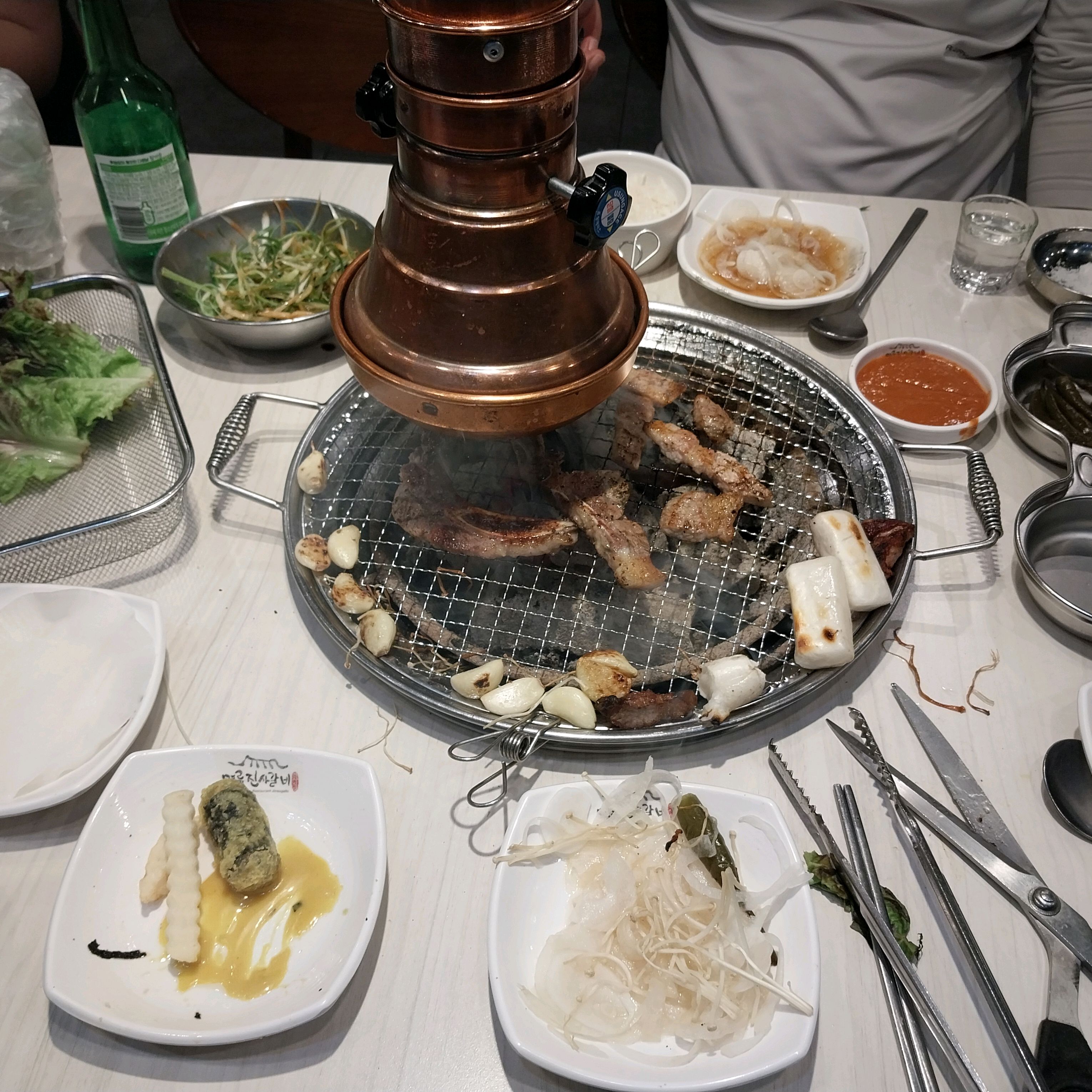 맛은 괜찮아요 하지만 직원분들 친절하지 않아서 .... - 연신내 맛집 명륜진사갈비 연신내점