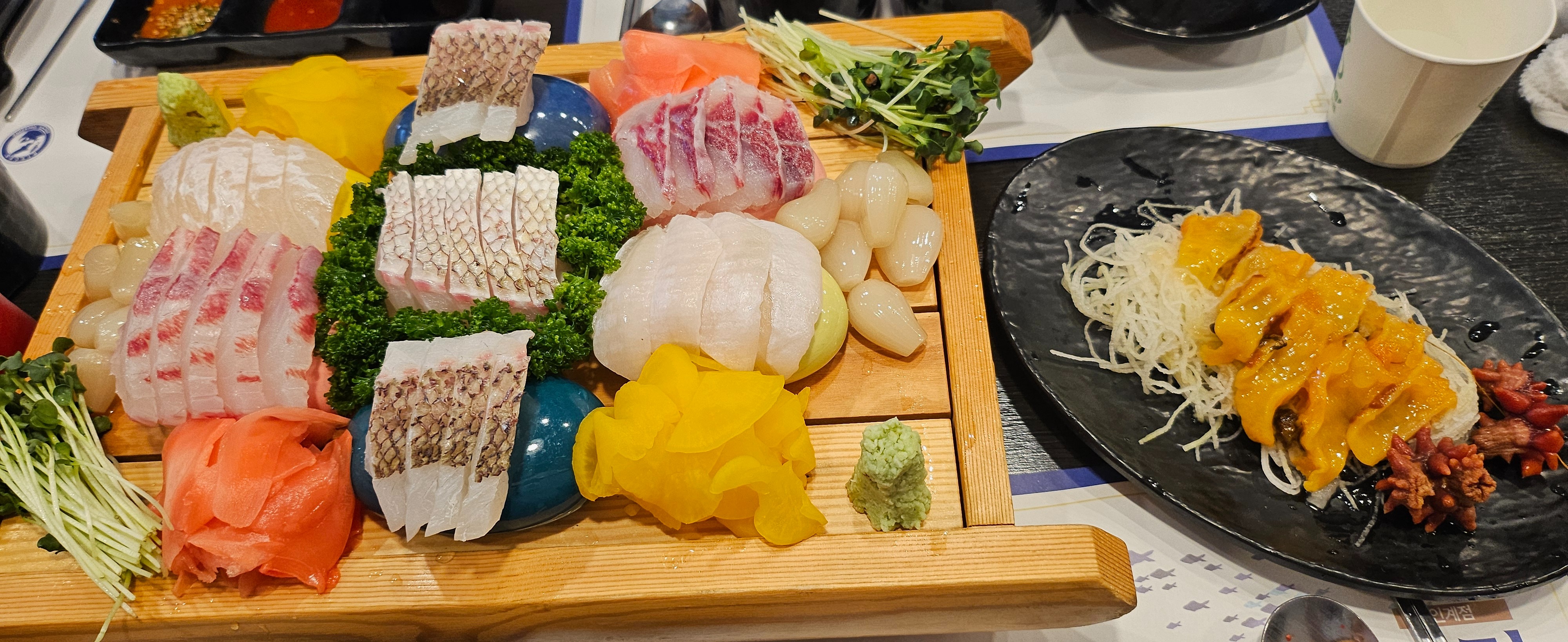 회가 너무너무 맛있구 다들 친절하세유♡♡ - 인계동 맛집 물고기자리 인계점