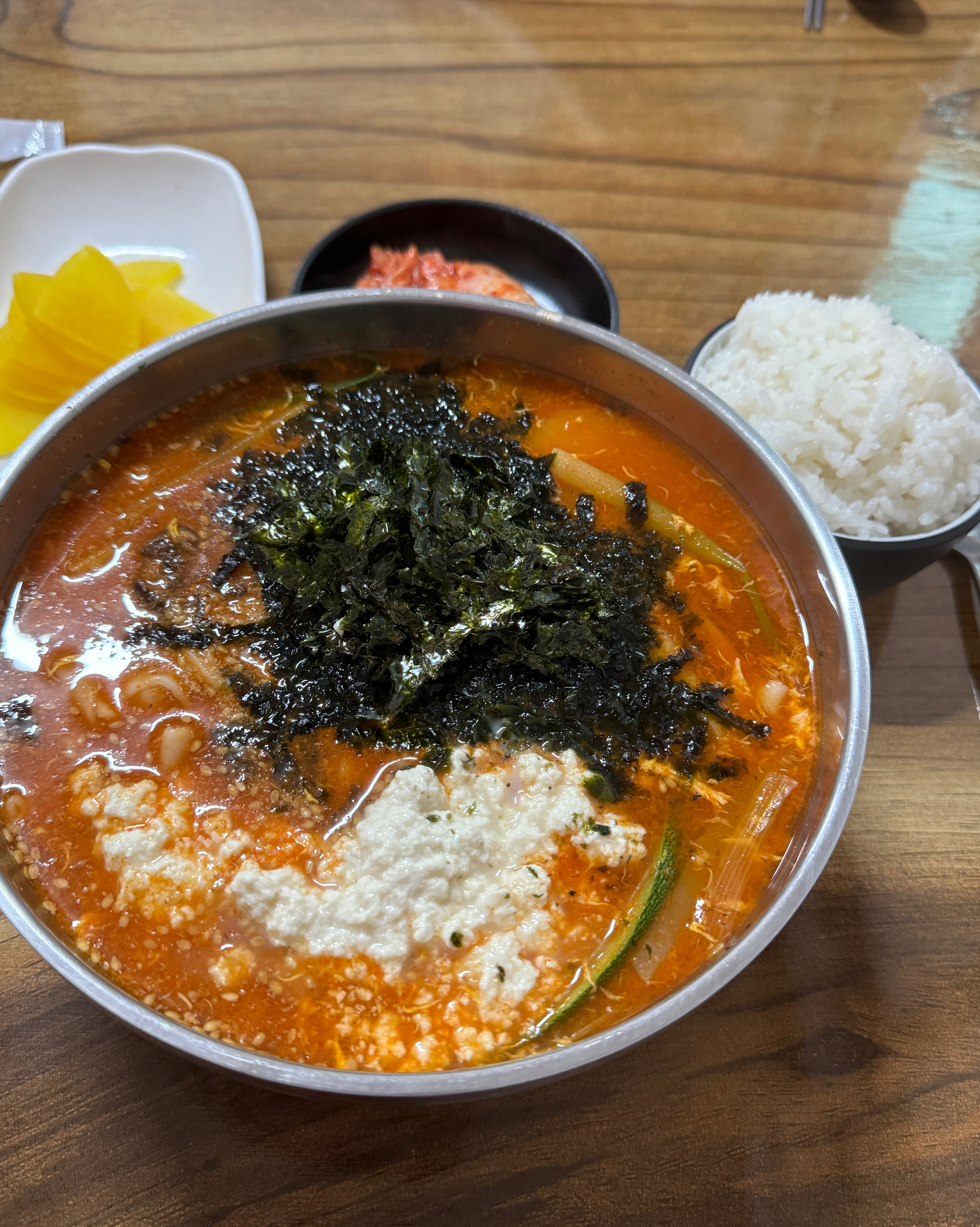 솔딕히 엄청 맛있다고는 못하겠고 - 경포대 맛집 강문칼국수